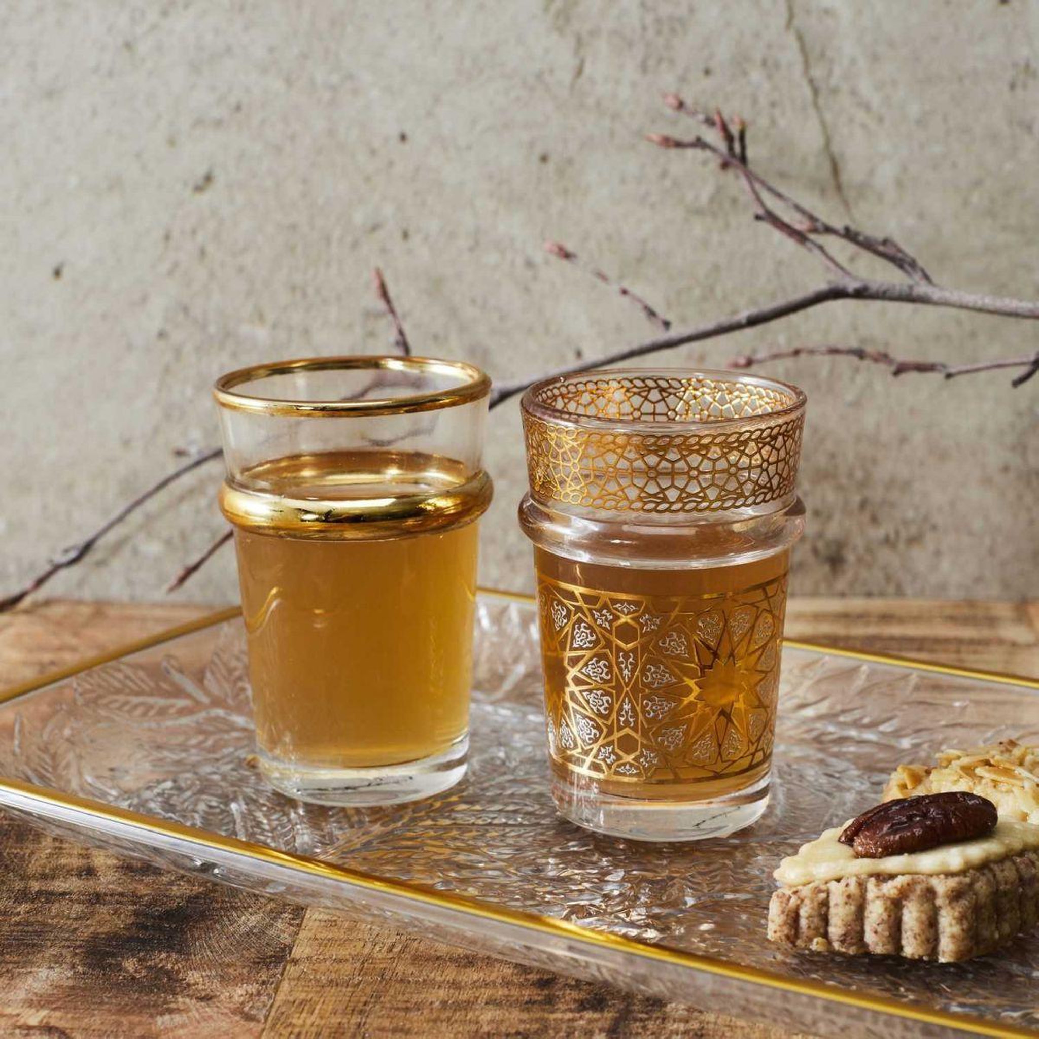 Voir la diapositive 5 : The Home Deco Factory Plateau de service design  sabah  34cm transparent