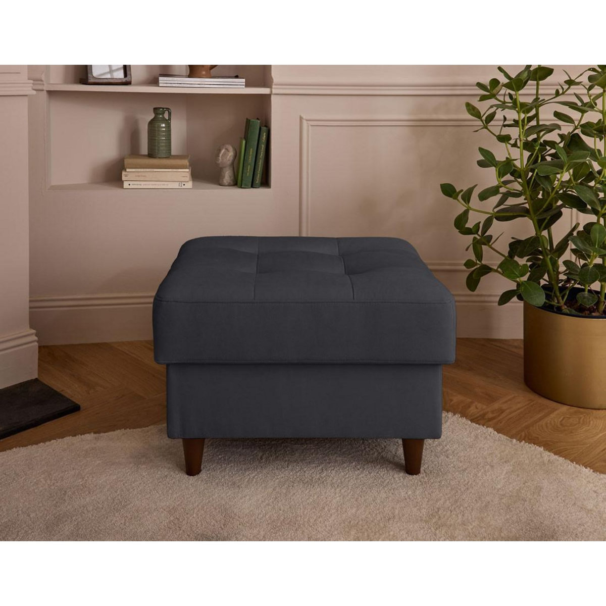 LISA DESIGN Anna - pouf en velours - pieds en bois
