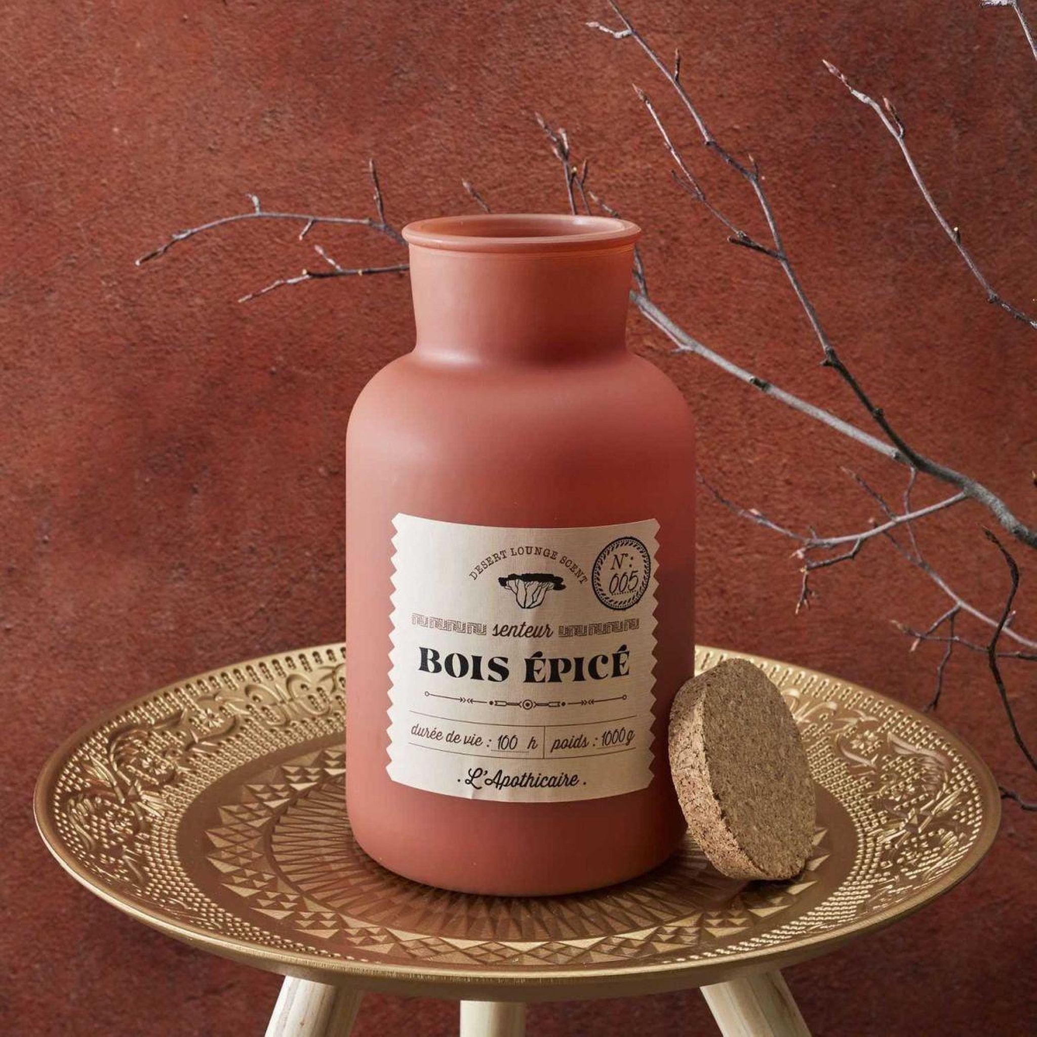 Voir la diapositive 4 : The Home Deco Factory Bougie parfumée déco  desert  1000g bois épicé