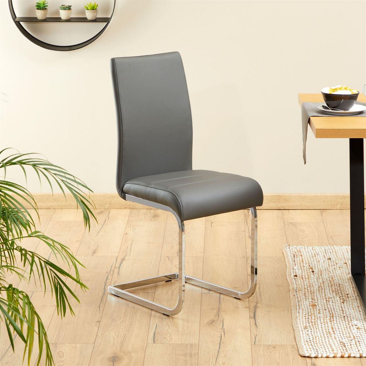 IDIMEX Lot de 4 chaises LETICIA, en synthétique