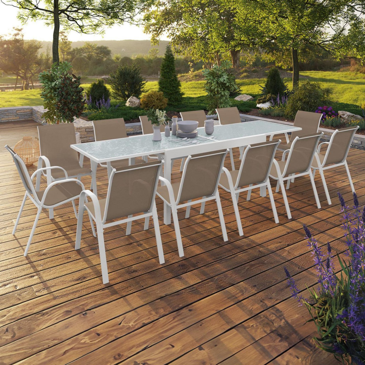 ID MARKET Salon de jardin MADRID table extensible 135-270 CM et 12 chaises empilables blanc et beige
