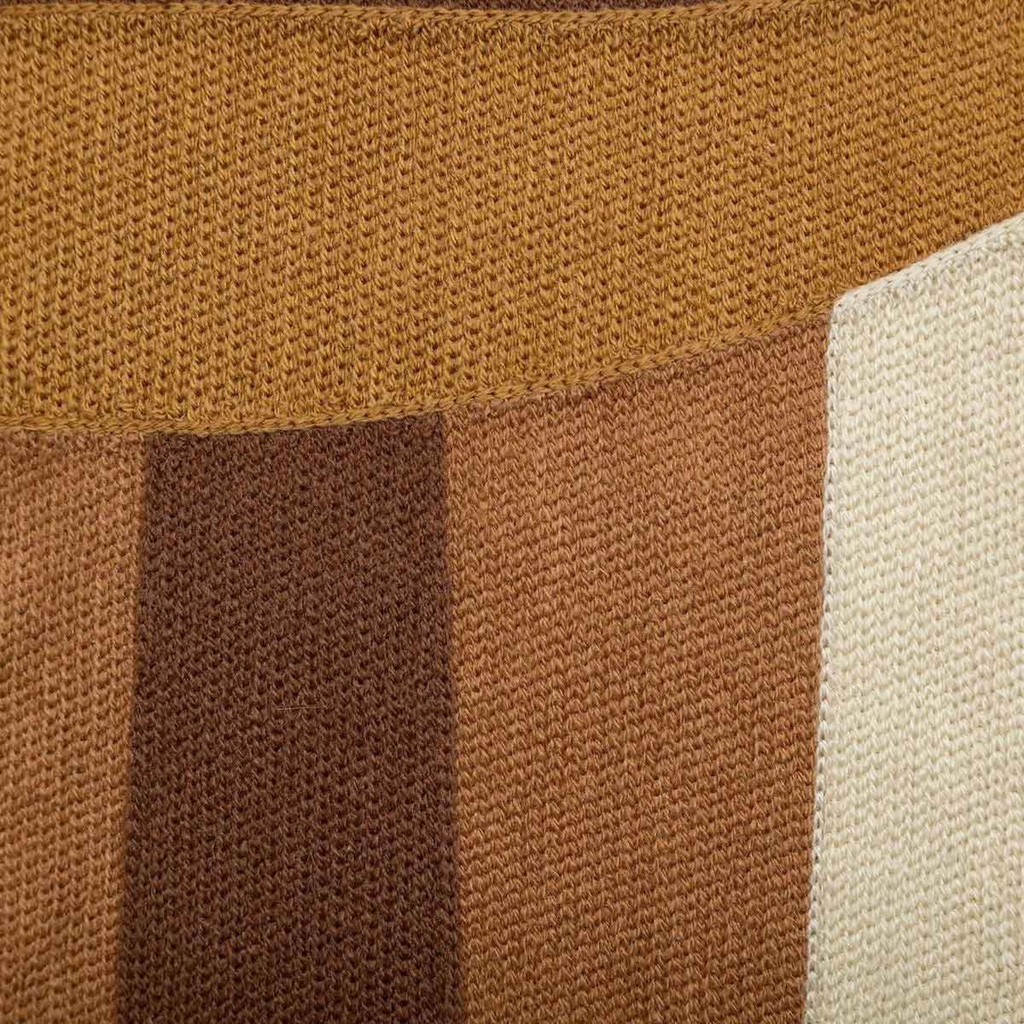 Voir la diapositive 4 : ATMOSPHERA Coussin déco imprimé  hary  45x45cm marron
