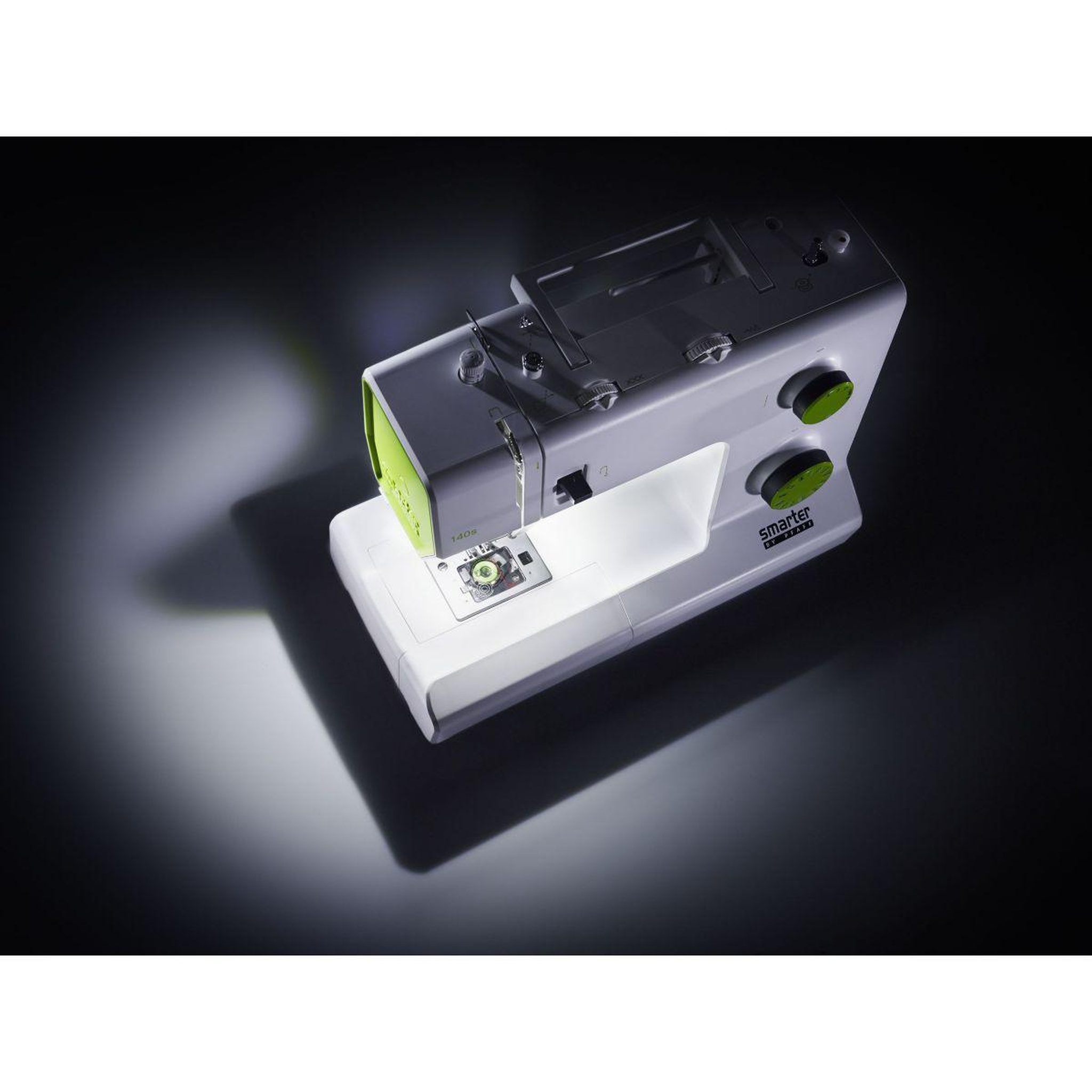 Voir la diapositive 5 : Pfaff Machine à coudre Smarter 140S