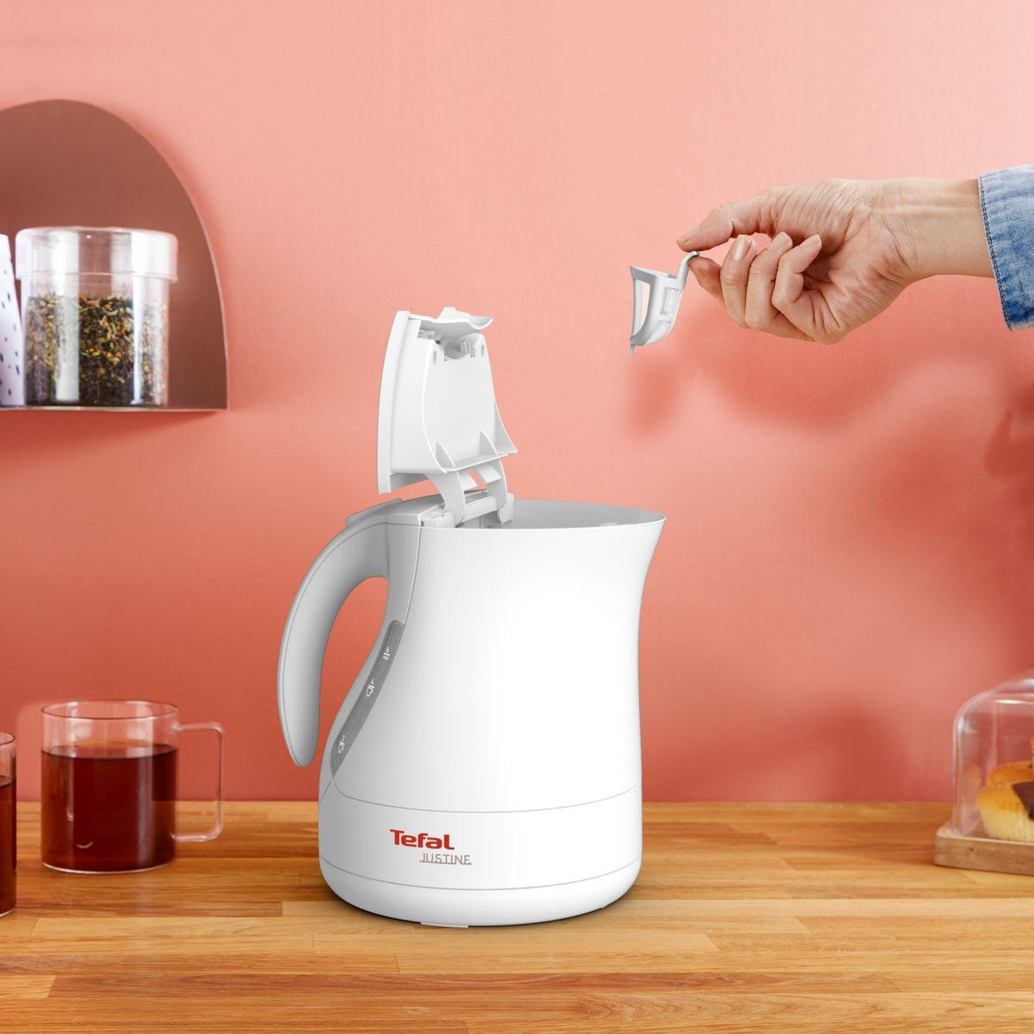 Voir la diapositive 5 : TEFAL Bouilloire BF512011 JUSTINE