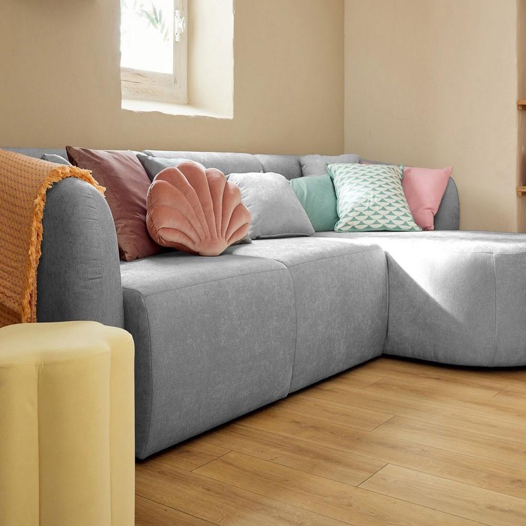 Voir la diapositive 3 : LISA DESIGN Ikare - module d'assise méridienne droit - en tissu