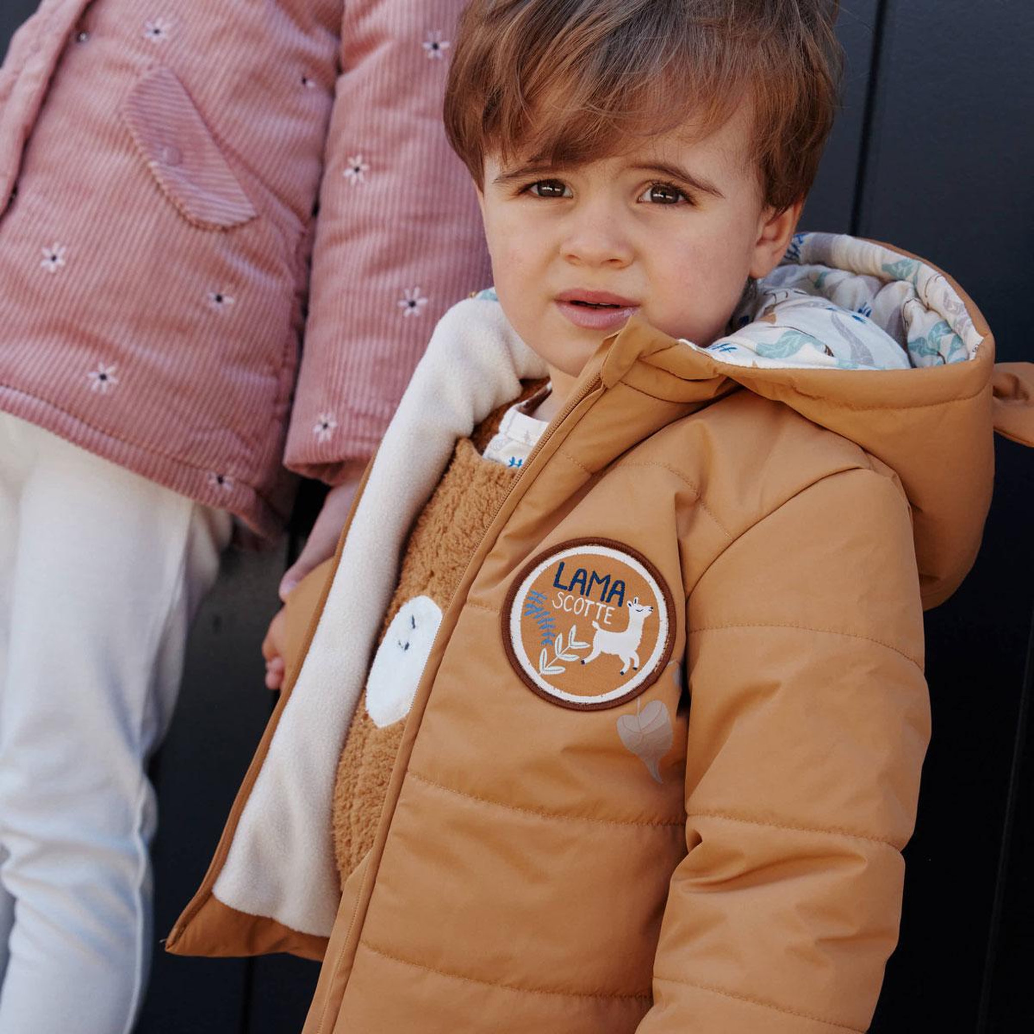 Voir la diapositive 6 : Petit Béguin Doudoune bébé intérieur polaire avec capuche lamascotte