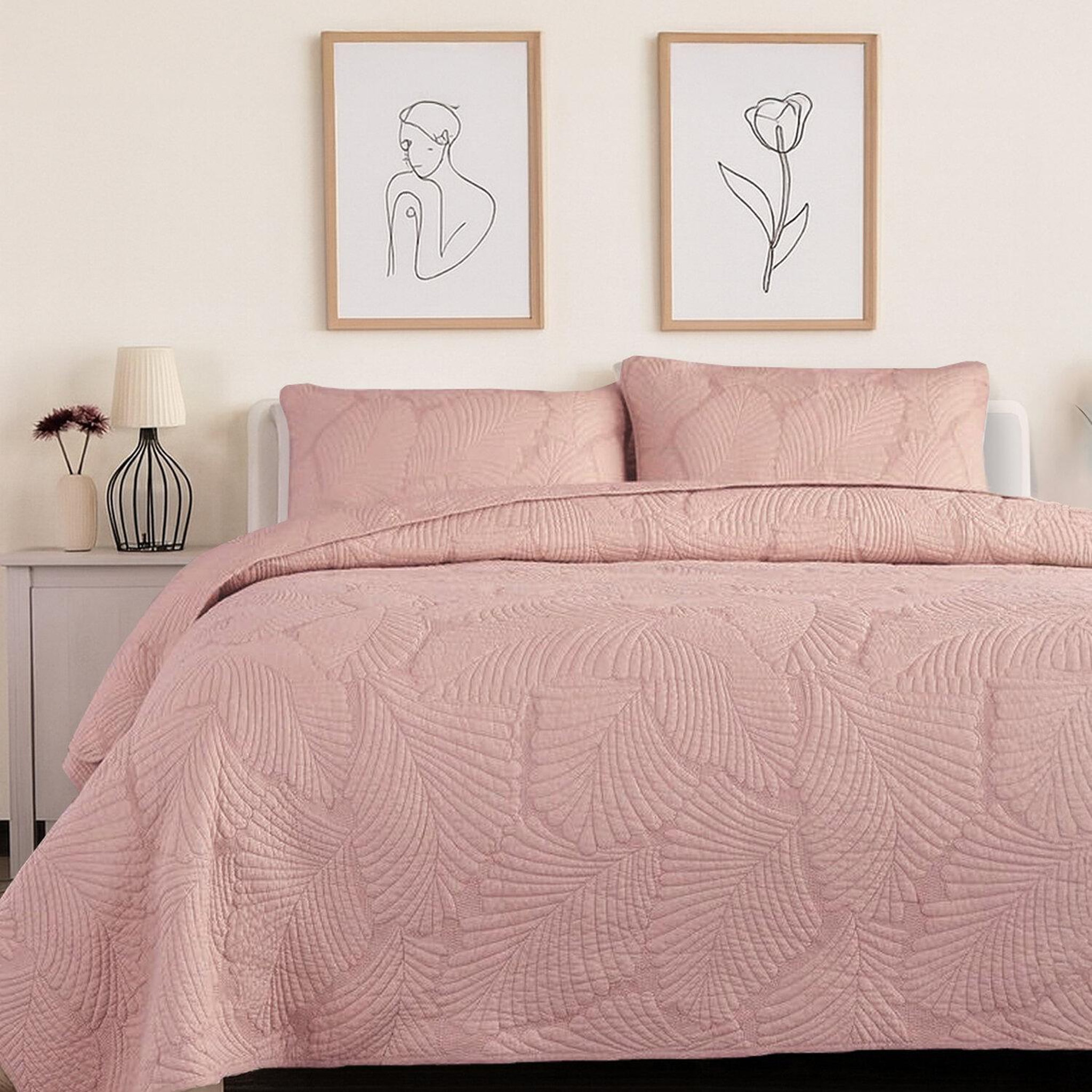 Les Ateliers du Linge Boutis brode 100%polyester filoa. Coloris disponibles : Gris, Rose, Beige