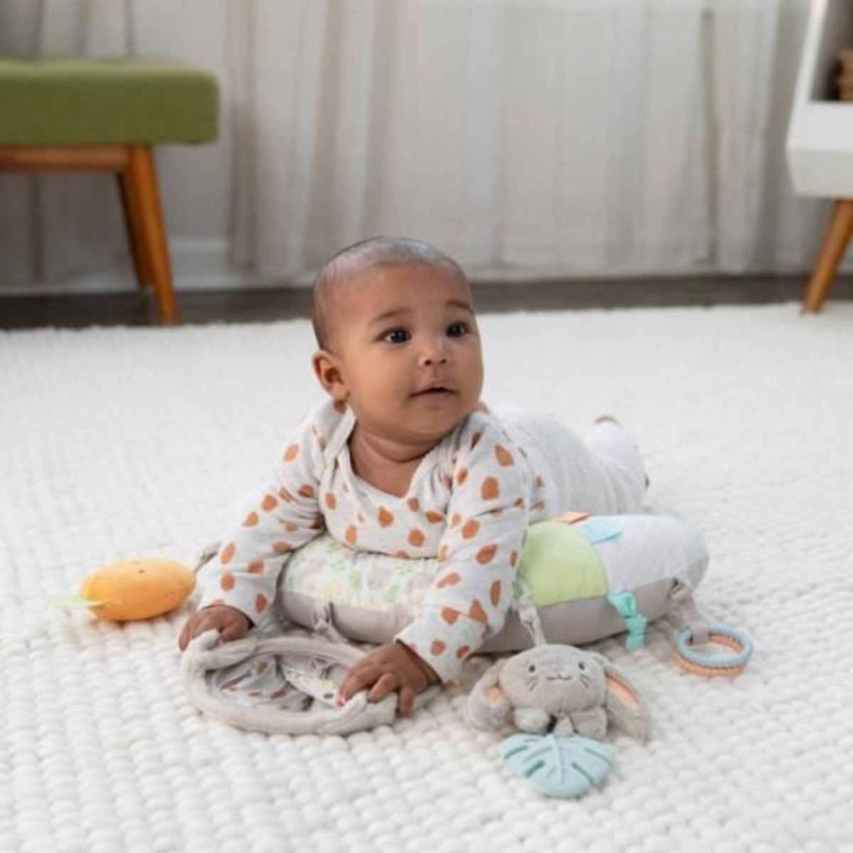 MARKET24 INGENUITY Tapis d'éveil au sol bébé Sylvi pour le temps passé sur le ventre plus long avec jouets mutil sensoriels