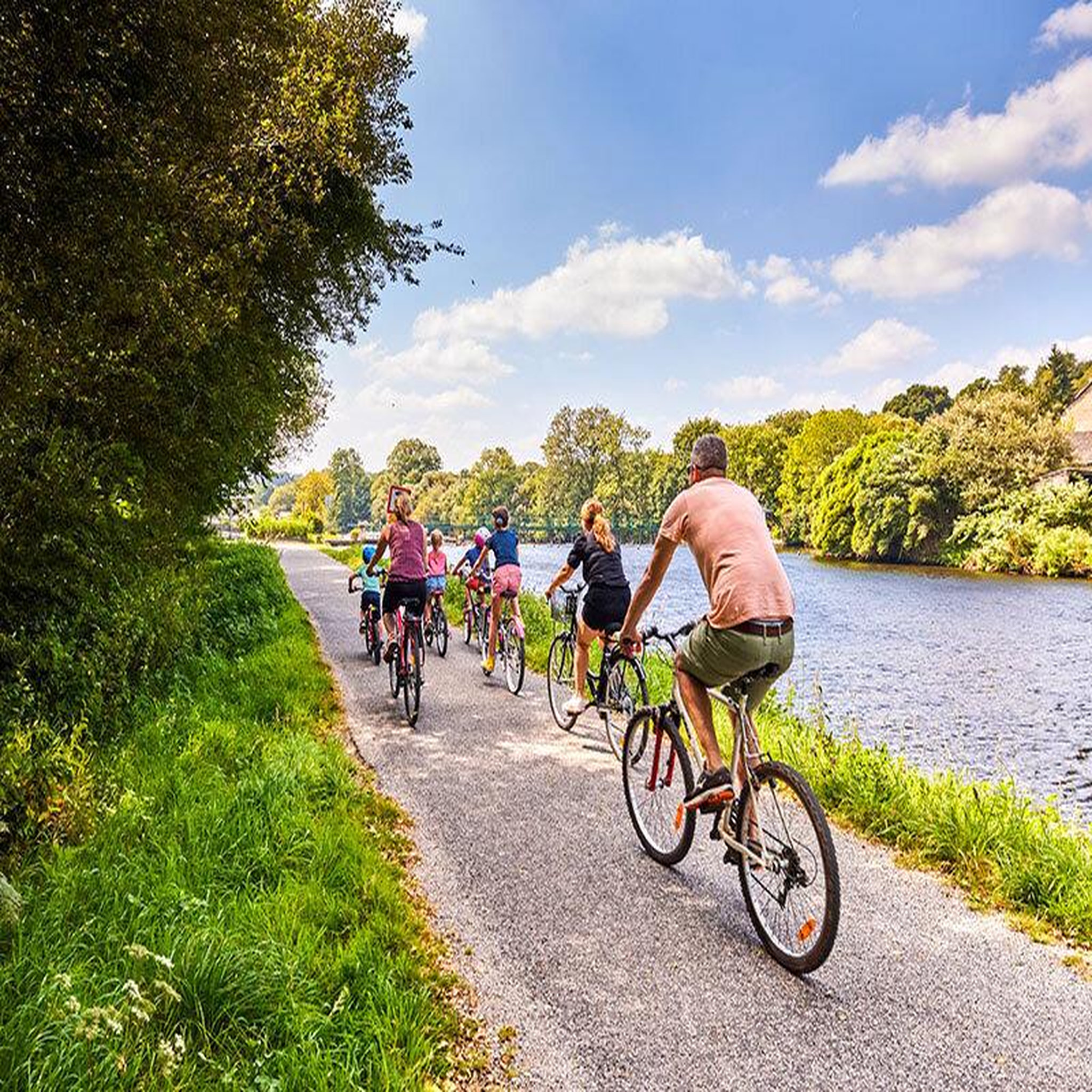 Voir la diapositive 4 : Smartbox Balade en vélo et excursion en canoë ou en kayak pour 2 près de lorient - coffret cadeau sport & aventure