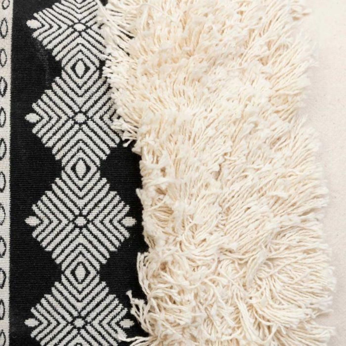 ATMOSPHERA Coussin Déco Jacquard  Inuit Dreams  35x75cm Ivoire