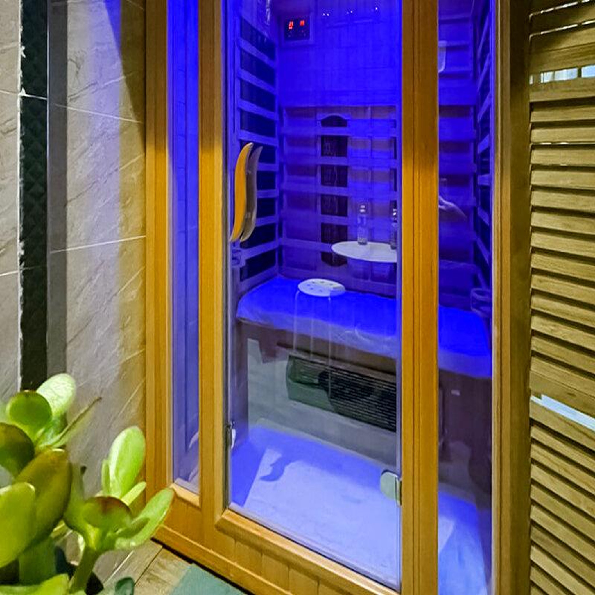 Voir la diapositive 2 : Smartbox Parenthèse de relaxation thaï en duo : massage aux huiles chaudes et sauna à paris - coffret cadeau bien-être