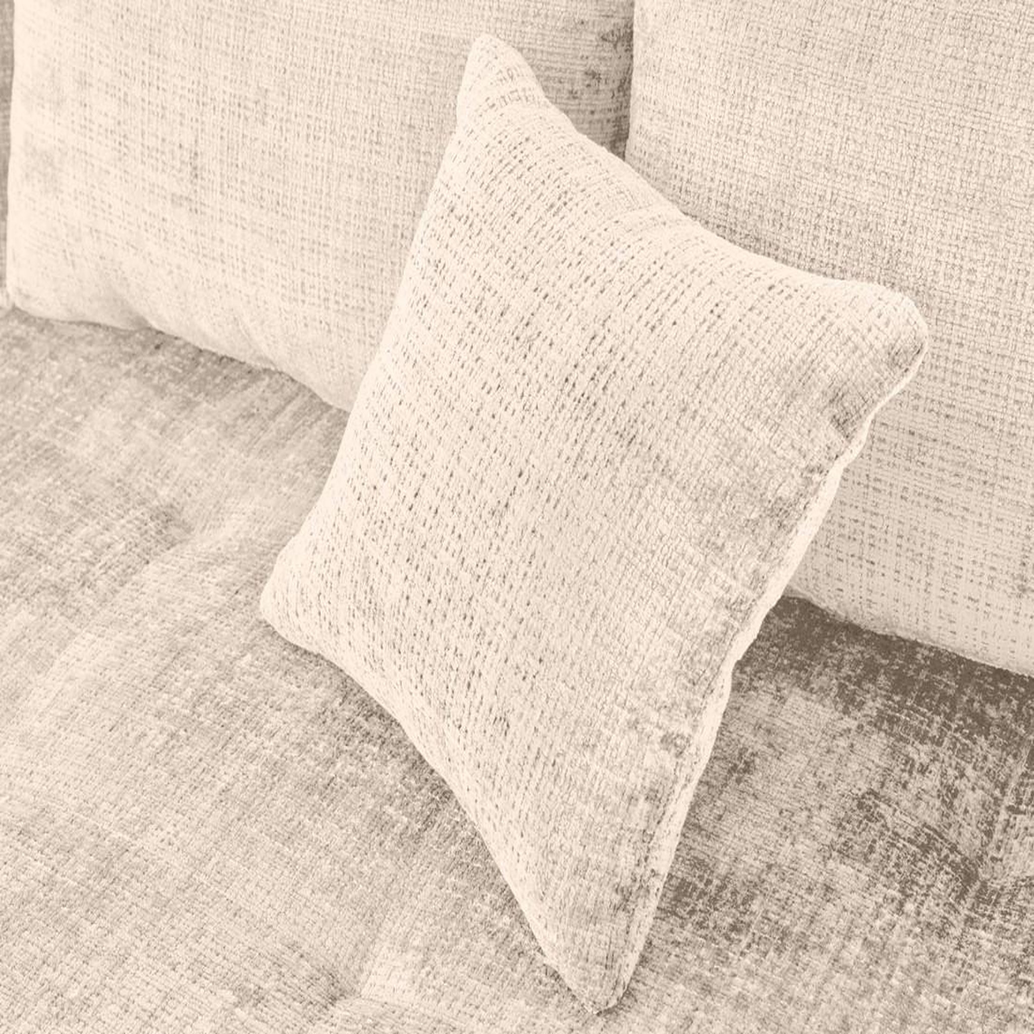 Voir la diapositive 2 : LISA DESIGN Rune - canapé d'angle droit 4 places en velours texturé