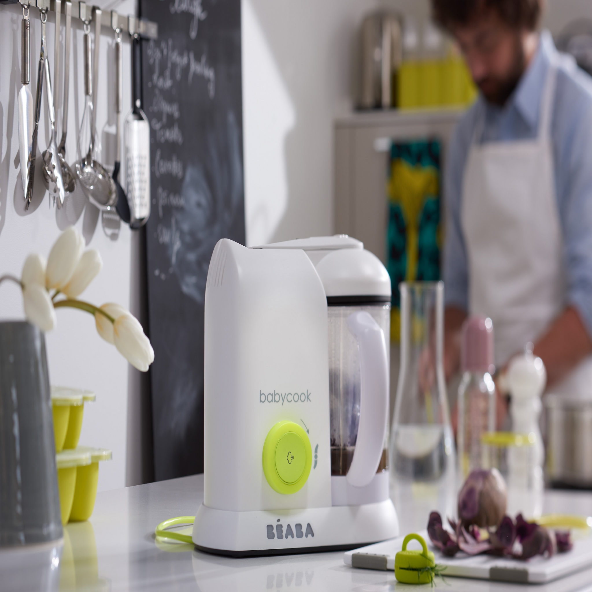 Voir la diapositive 8 : BEABA Cuiseur vapeur - mixeur pour bébé BabyCook® néon