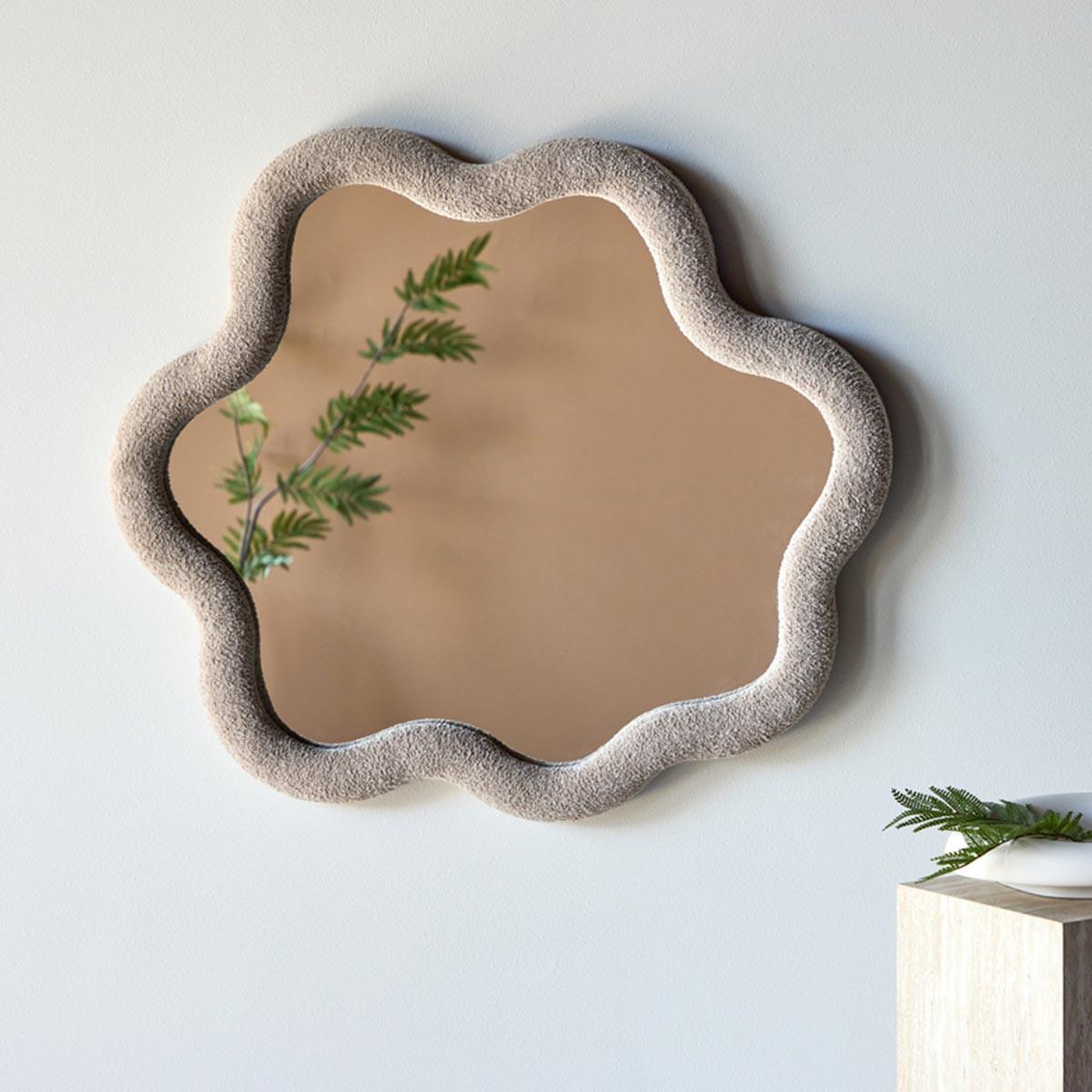 Voir la diapositive 5 : Paris Prix Miroir mural ondulé  kungsbacka  70cm beige