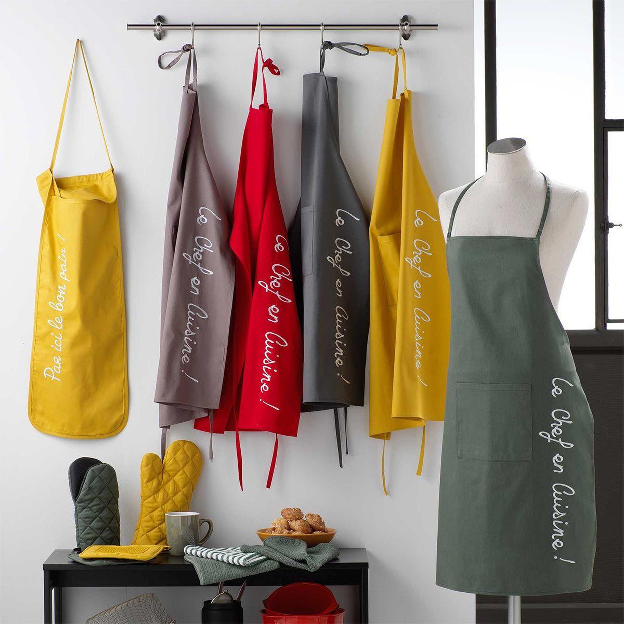 Voir la diapositive 4 : Douceur d'Intérieur Tablier de cuisine  cuistot  84cm kaki