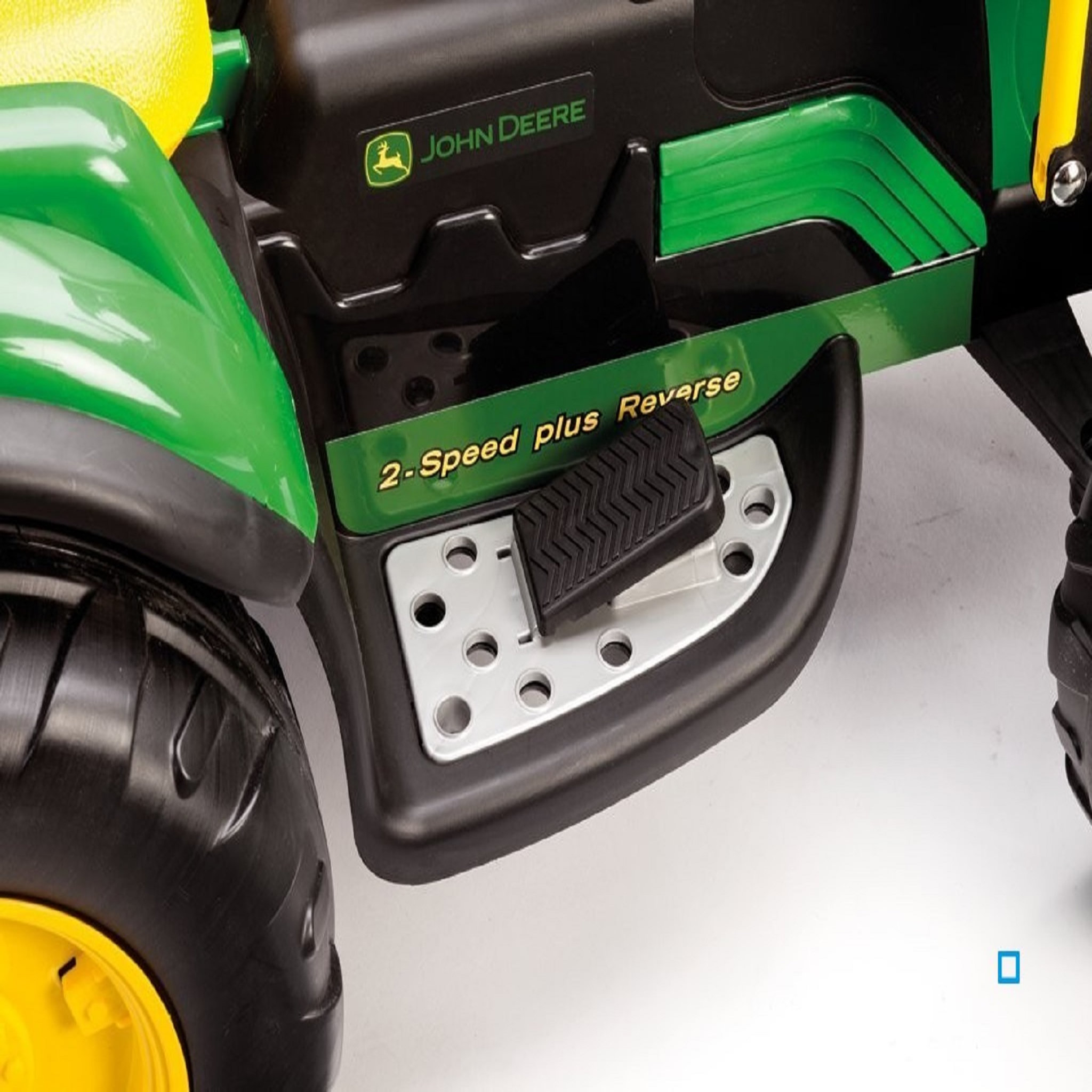 Voir la diapositive 6 : PEG PEREGO Tracteur avec pelleteuse John Deere 