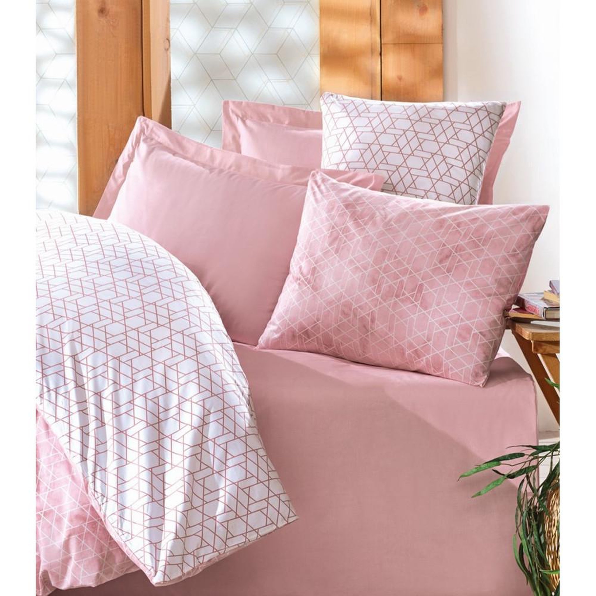 Voir la diapositive 4 : GENERIQUE Parure de lit - 1 housse de couette 140 x 200 cm + 2 taies d'oreiller 60 x 60 cm - 100% coton renforcé - Rose