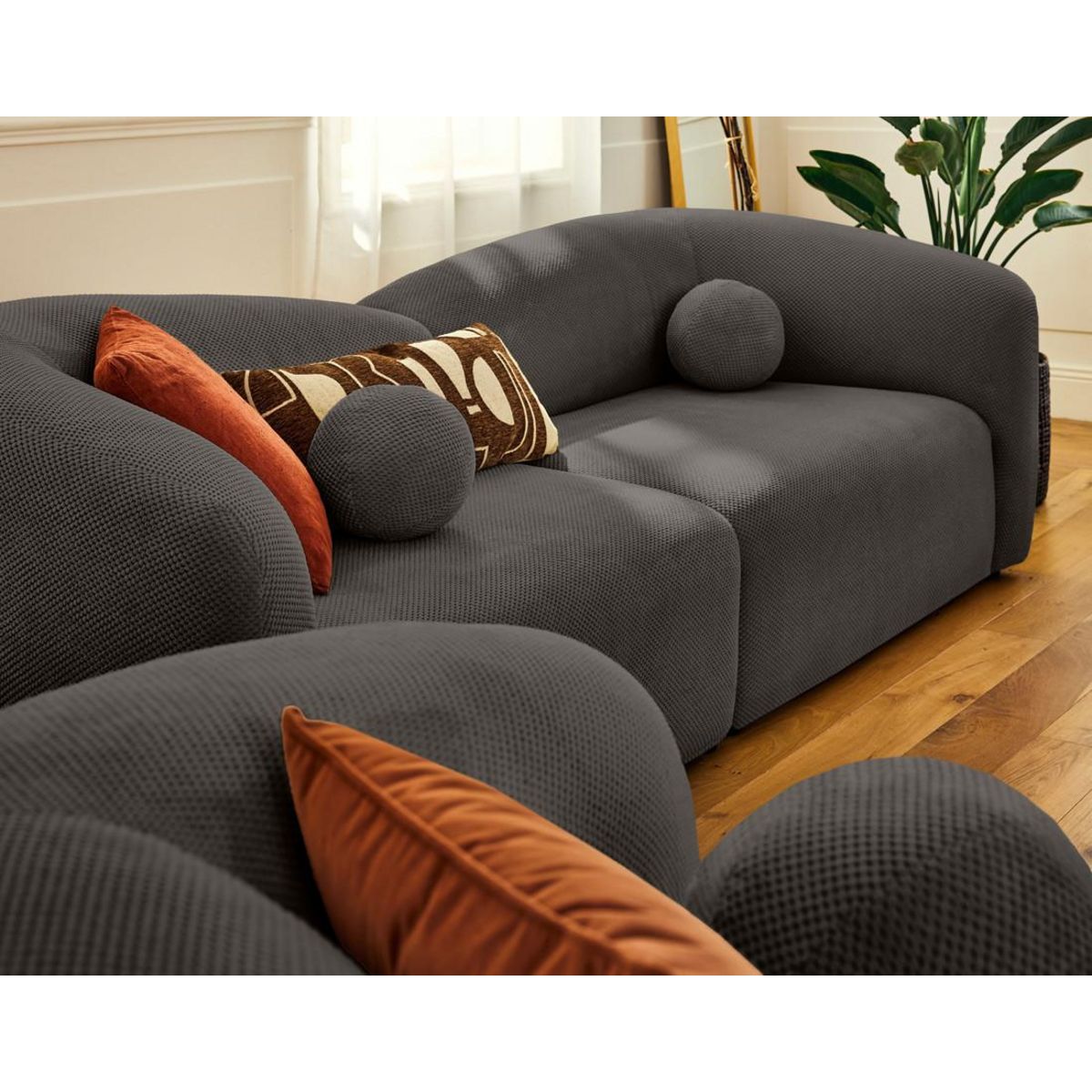 LISA DESIGN Charles - canapé droit 4 places en velours texturé