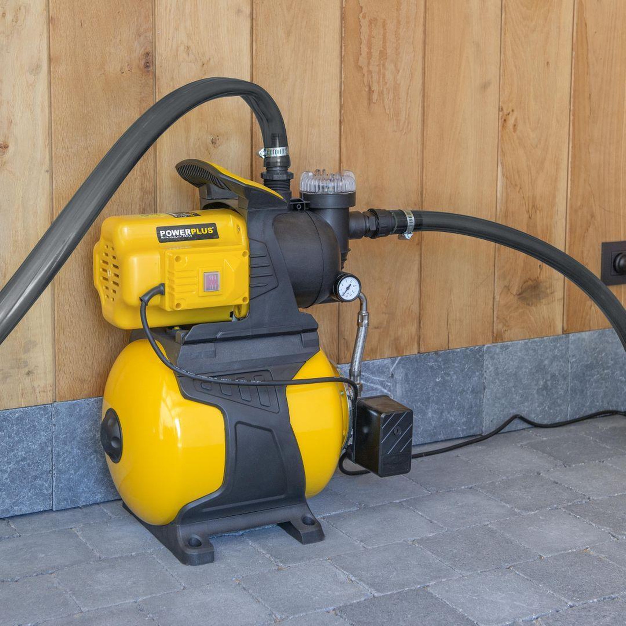 Voir la diapositive 4 : POWERPLUSWATER Surpresseur avec préfiltre 600w 3000l-h