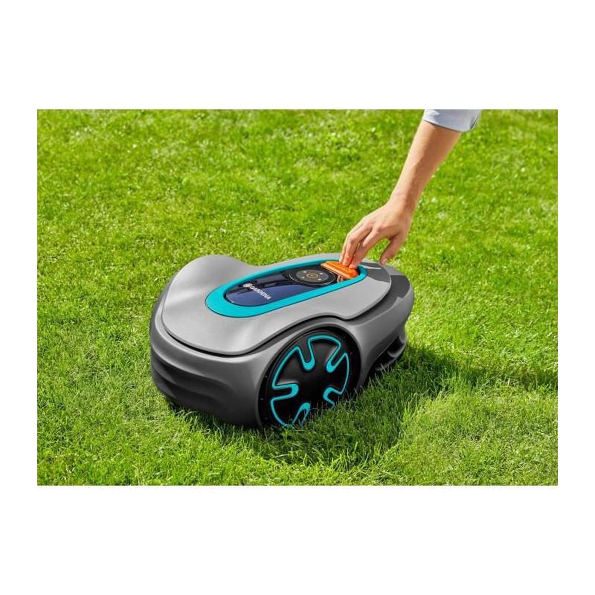 Voir la diapositive 3 : Gardena GARDENA Tondeuse robot SILENO minimo 250 - Connexion Bluetooth - Surface tonte max 250m2 - Triple lames pivotantes 15201-26