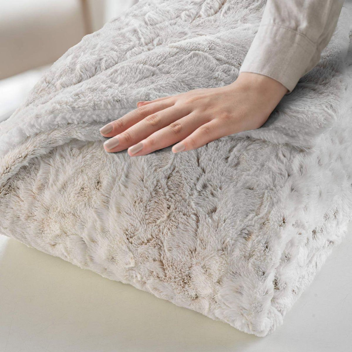 Paris Prix Plaid XL Imitation Fourrure Sherpa  Alaska  220x240cm Naturel