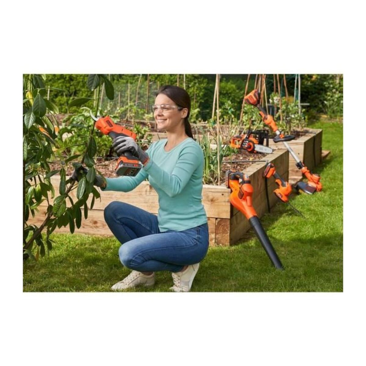 Black et Decker Sécateur BLACK+DECKER - Batterie Lithium 18V 2Ah - Capacité de coupe 25mm - Gâchette de sécurité