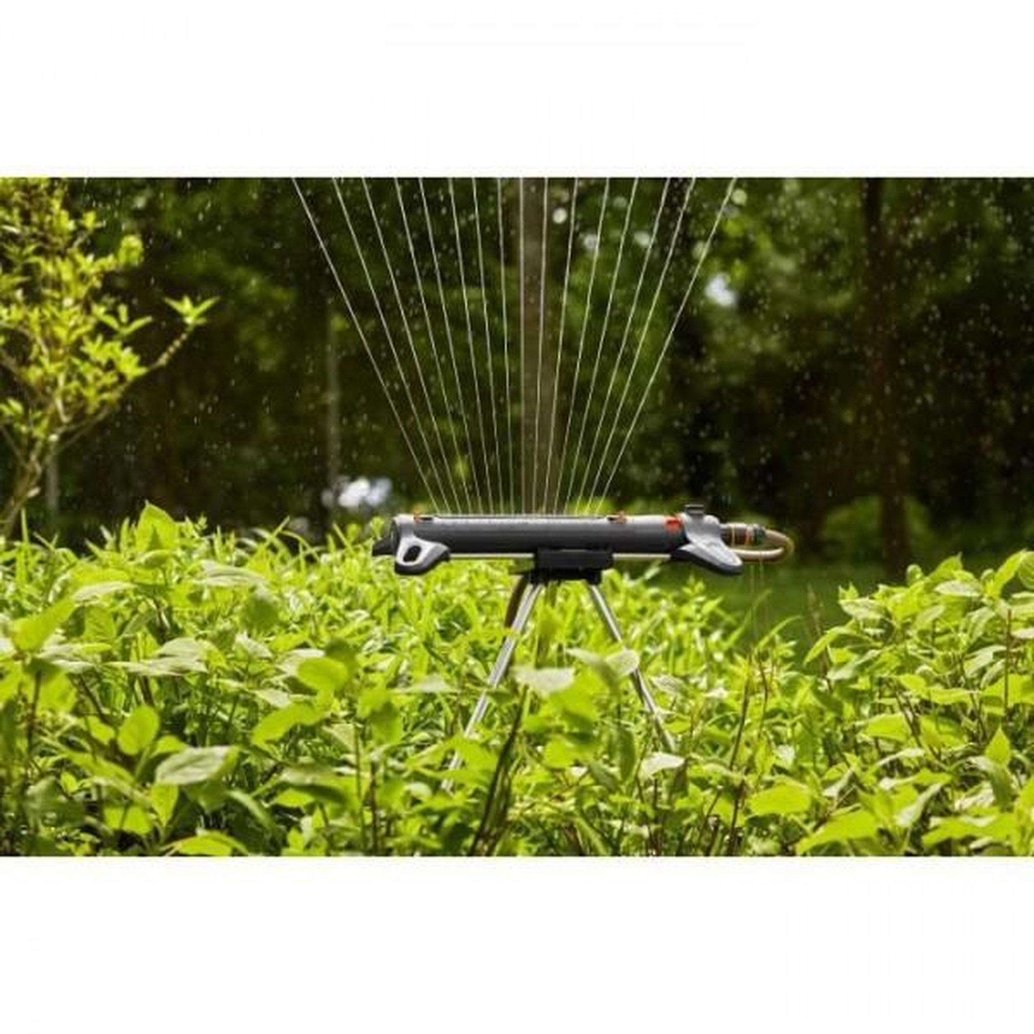 Voir la diapositive 5 : Gardena Arroseur  oscillant AquaZoom M - GARDENA - Surface 250m² - Portée 18m max - Résistant UV et gel - Garantie 5 ans