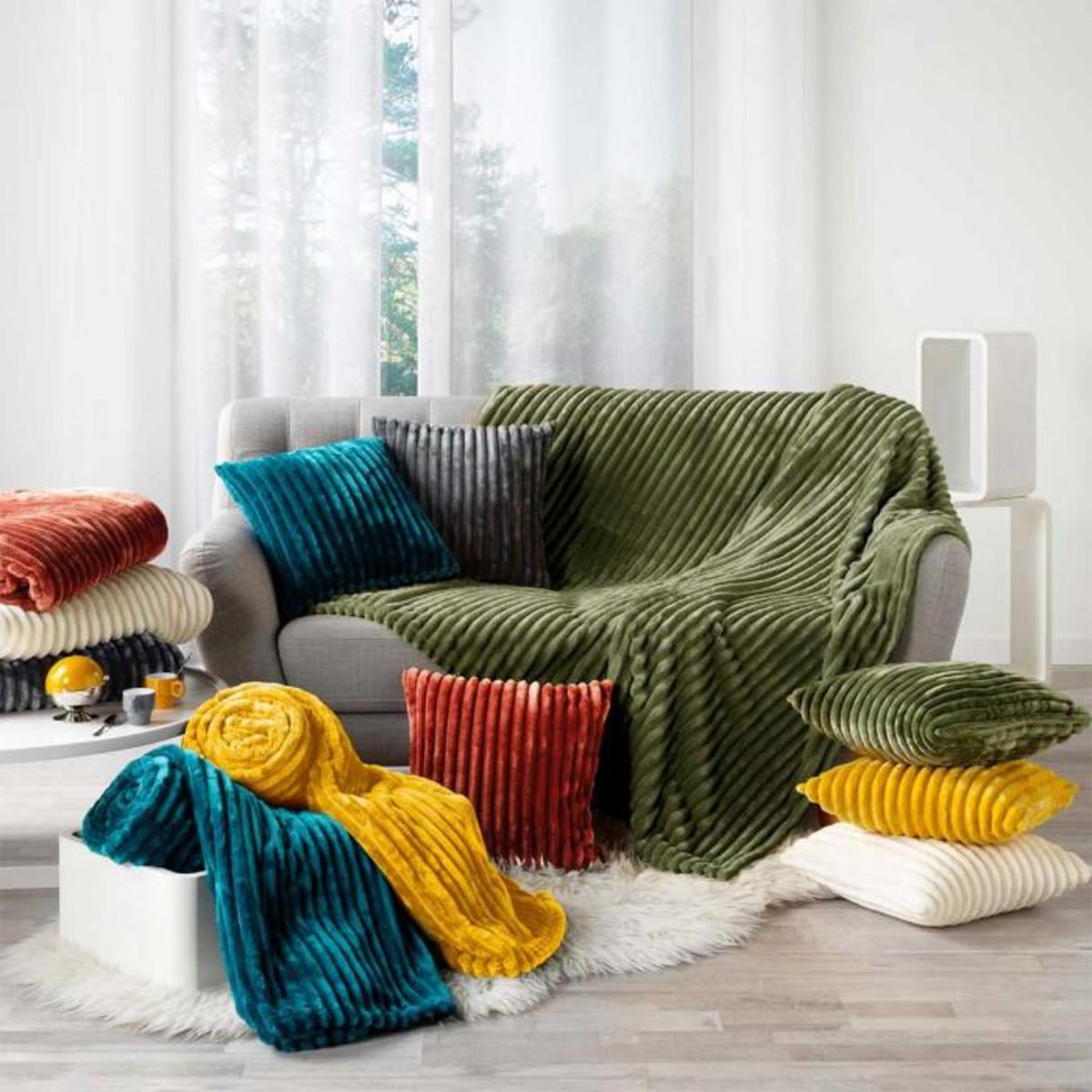 Paris Prix Plaid Flanelle Uni  Kalie  180x220cm Jaune