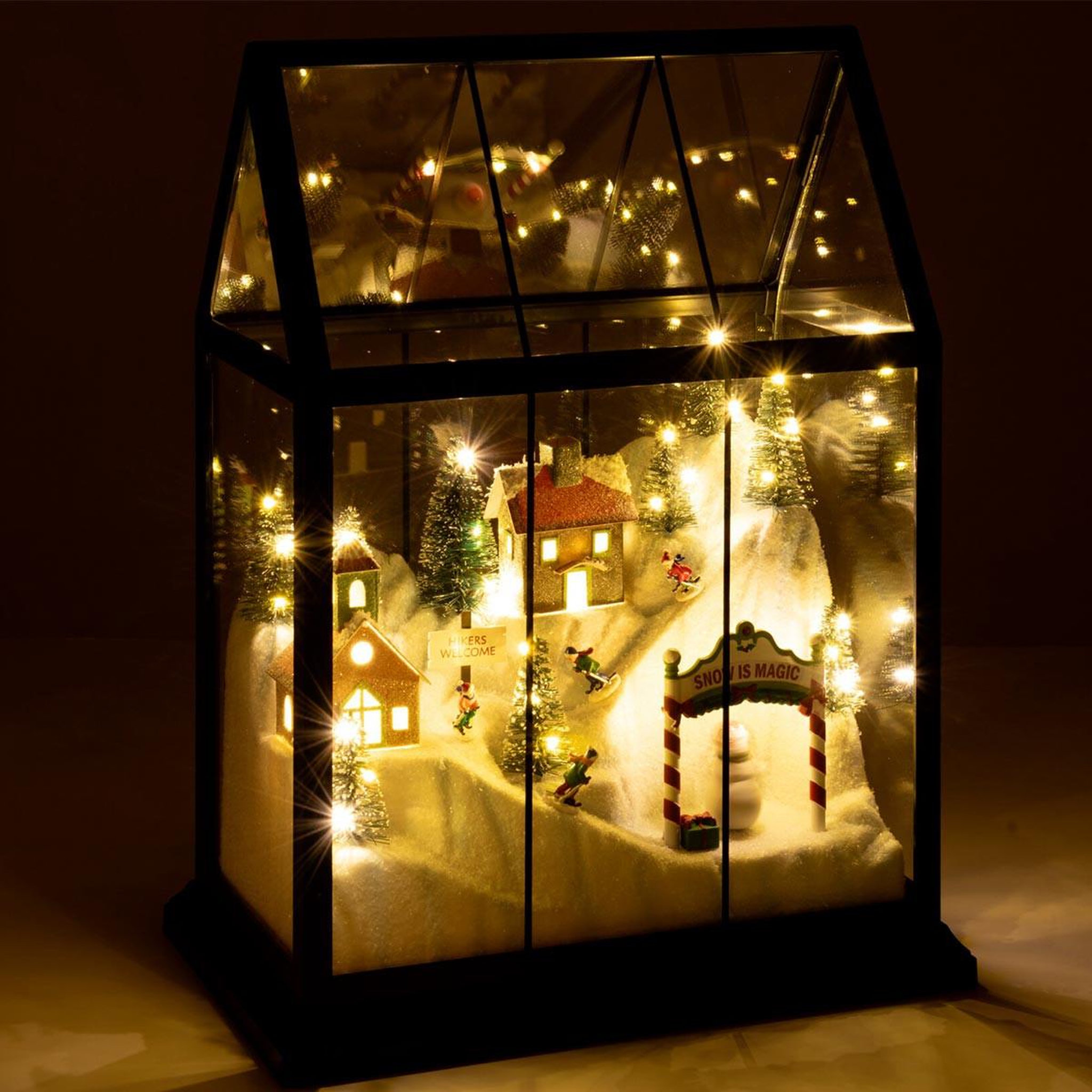 Voir la diapositive 4 : J-LINE Village de Noël Vitré à LED  Sébastienne  25cm Noir
