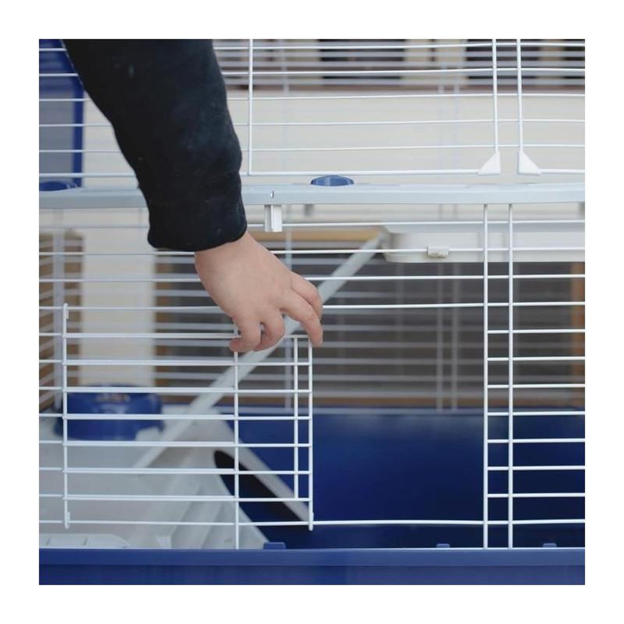 Voir la diapositive 5 : Ferplast CAGE BARN 80 GREY x1