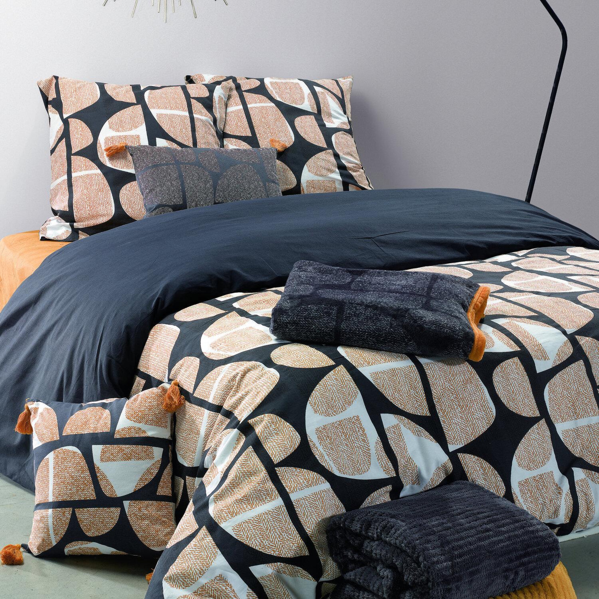 Voir la diapositive 3 : Les Ateliers du Linge Coussin imprimé polycoton nobaly réversible déhoussable