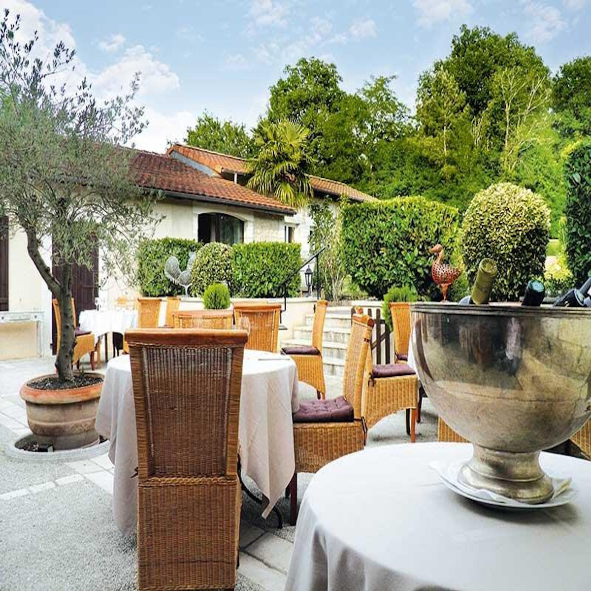 Smartbox Restaurant Gault & Millau : dîner gastronomique de 3 plats pour 2 - Coffret Cadeau Gastronomie