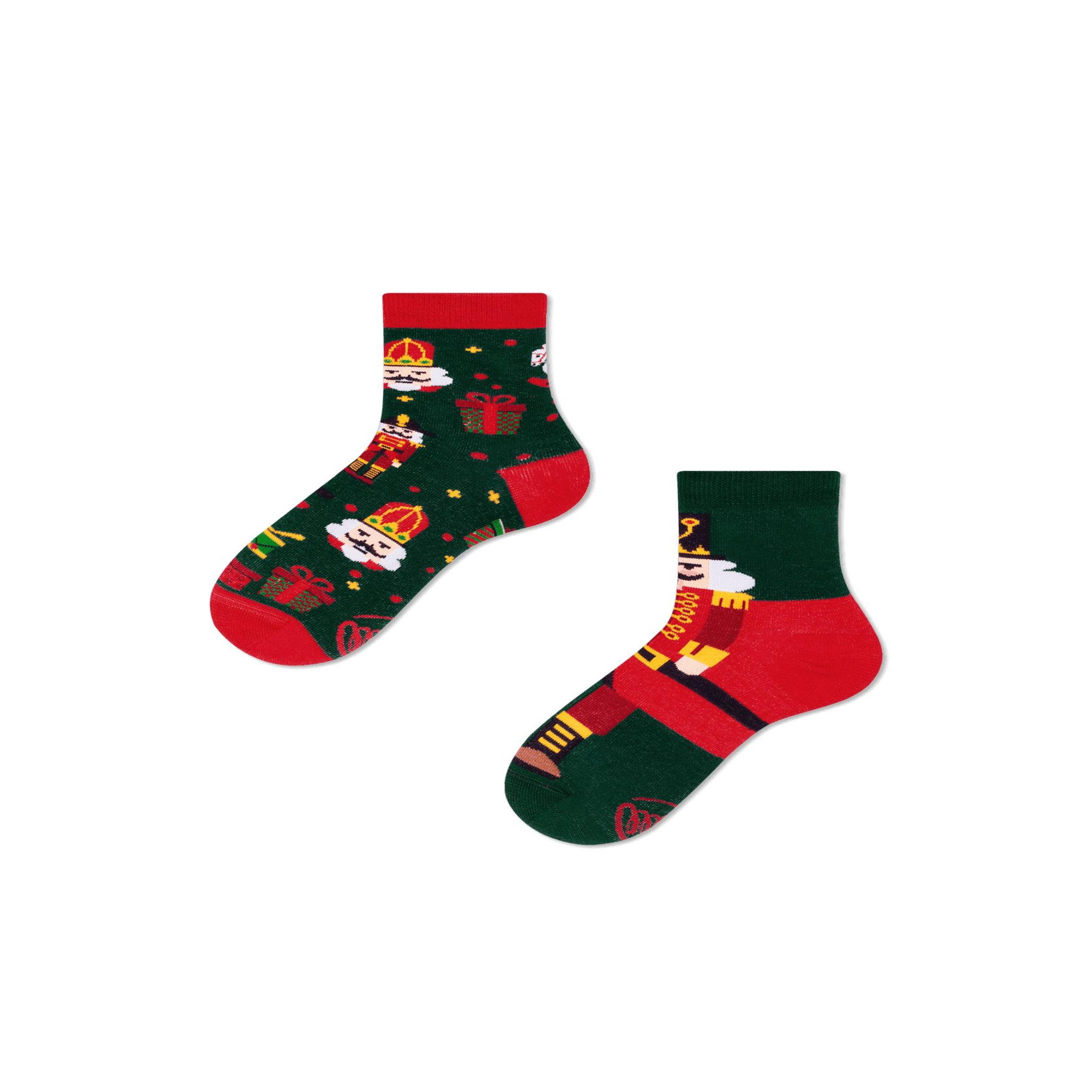 MANY MORNINGS Chaussettes enfants casse-noisettes. Coloris disponibles : Vert
