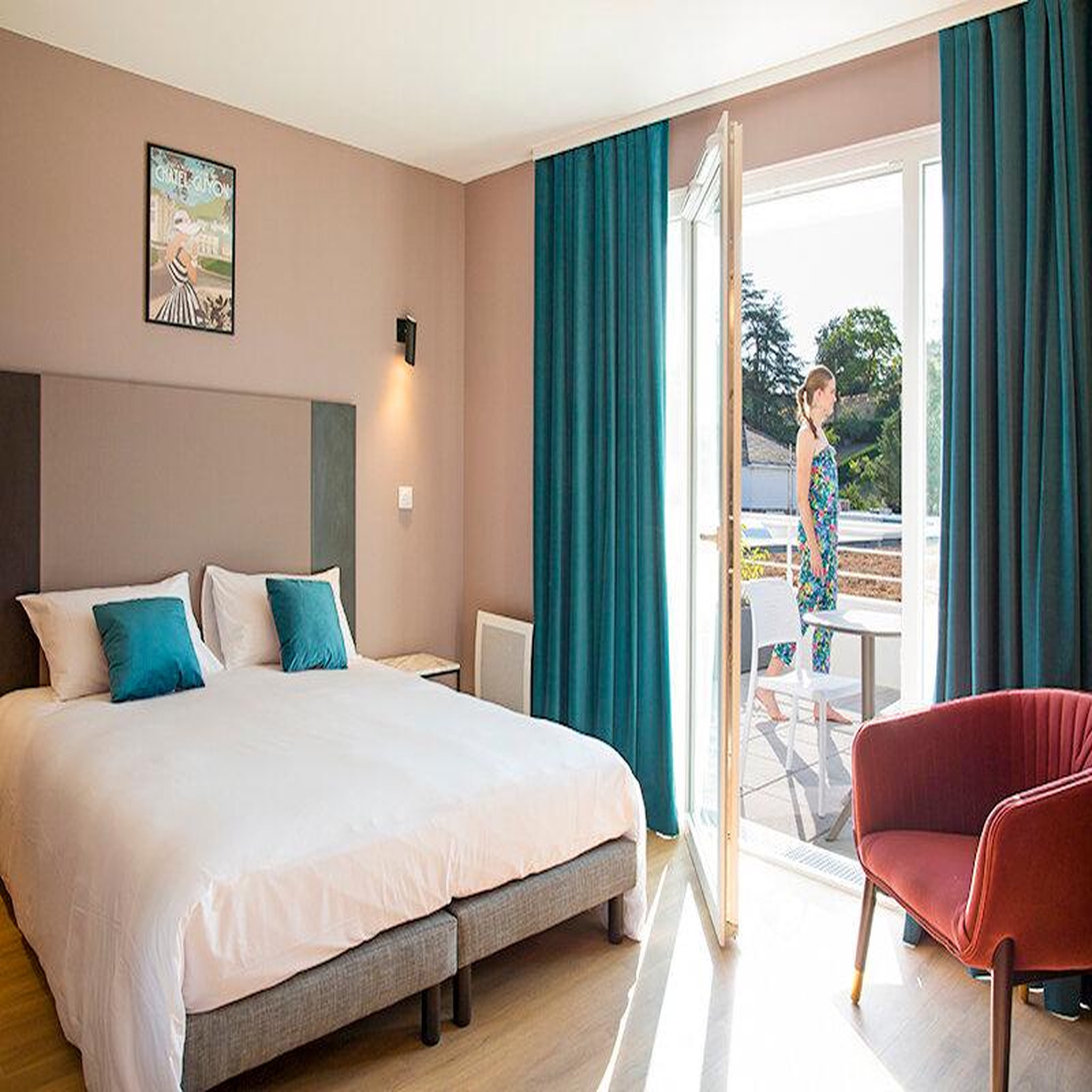 Voir la diapositive 2 : Smartbox 2 jours en résidence 4* avec dîner, 3 soins et accès au spa à châtel-guyon - coffret cadeau séjour