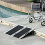 Voir la diapositive 4 : HOMCOM Rampe de fauteuil roulant rampe de chargement rampe d'accès antidérapante pliable avec bordures de sécurité max. 270 Kg alu. noir