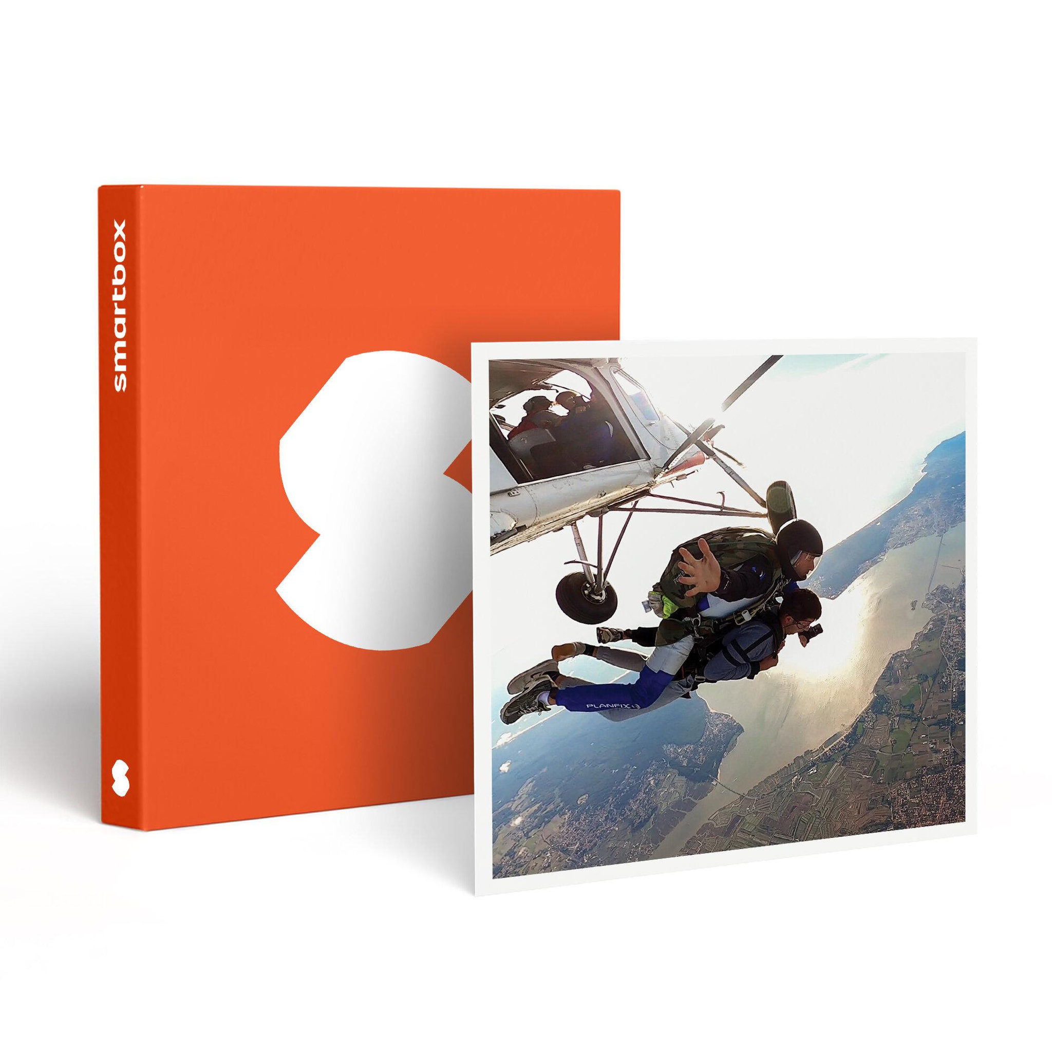 Smartbox Saut en parachute au-dessus de rochefort, marennes et oléron pour 2 - coffret cadeau sport & aventure