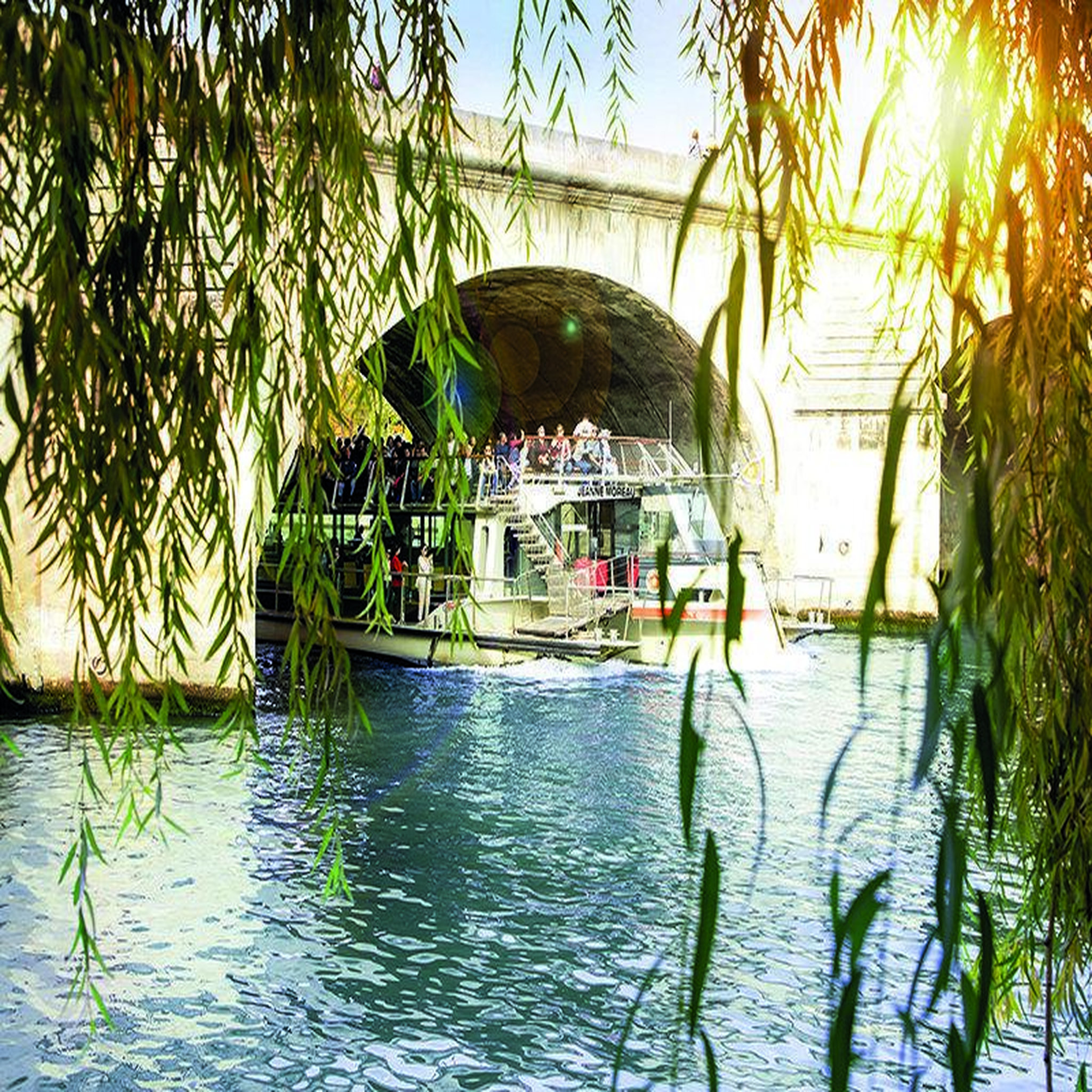 Voir la diapositive 6 : Smartbox Séjour en hôtel 3* ou 4* à Paris avec croisière sur la Seine et billet de bus Hop On, Hop Off - Coffret Cadeau Multi-thèmes