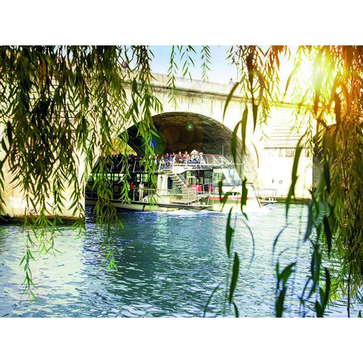 Smartbox Séjour en hôtel 3* ou 4* à Paris avec croisière sur la Seine et billet de bus Hop On, Hop Off - Coffret Cadeau Multi-thèmes