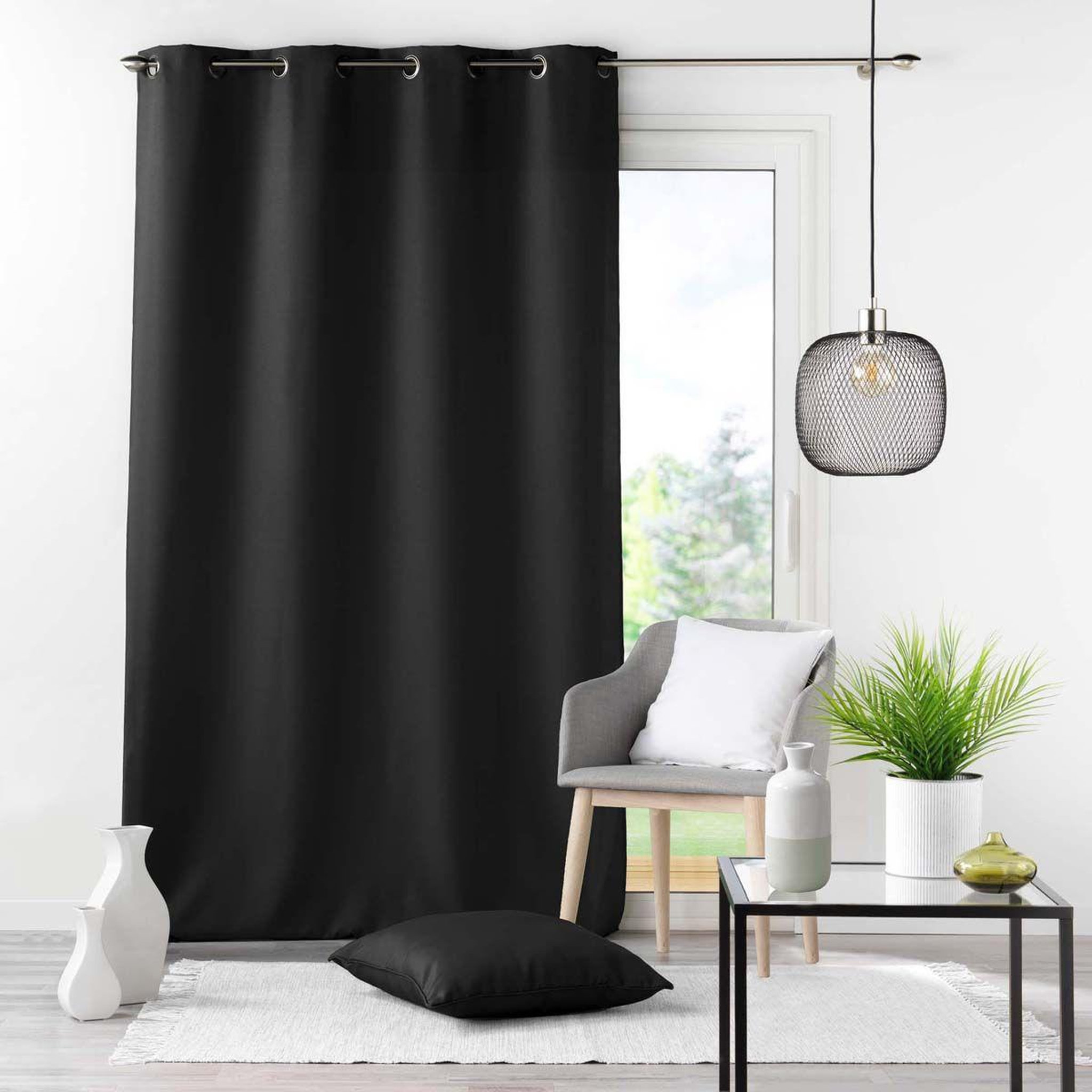 Voir la diapositive 2 : Douceur d'Intérieur Coussin déco  essentiel  60x60cm noir