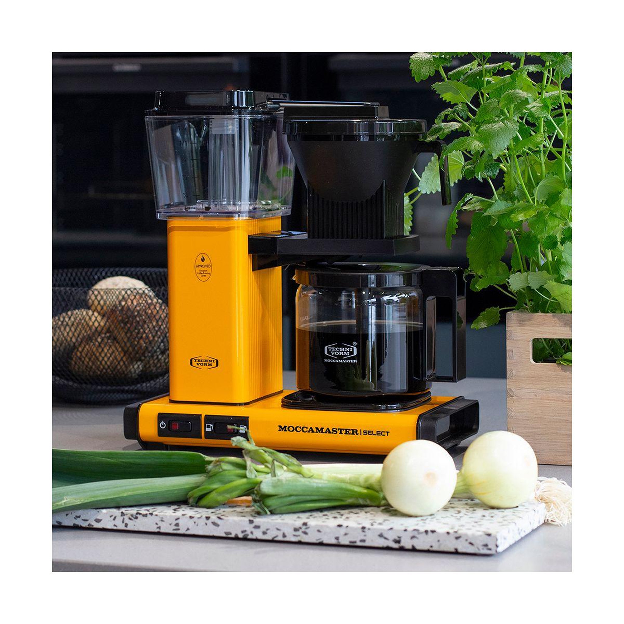 Voir la diapositive 5 : MOCCAMASTER Cafetière filtre Yellow Pepper
