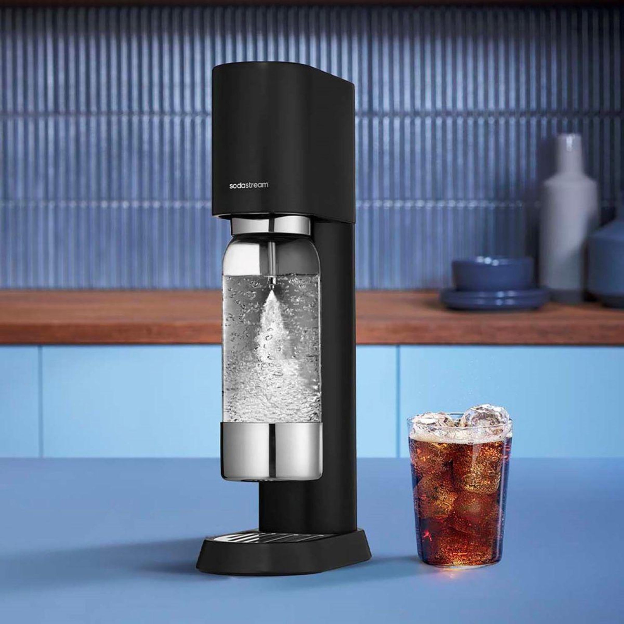 Voir la diapositive 2 : SODASTREAM Machine à soda ENSO noire