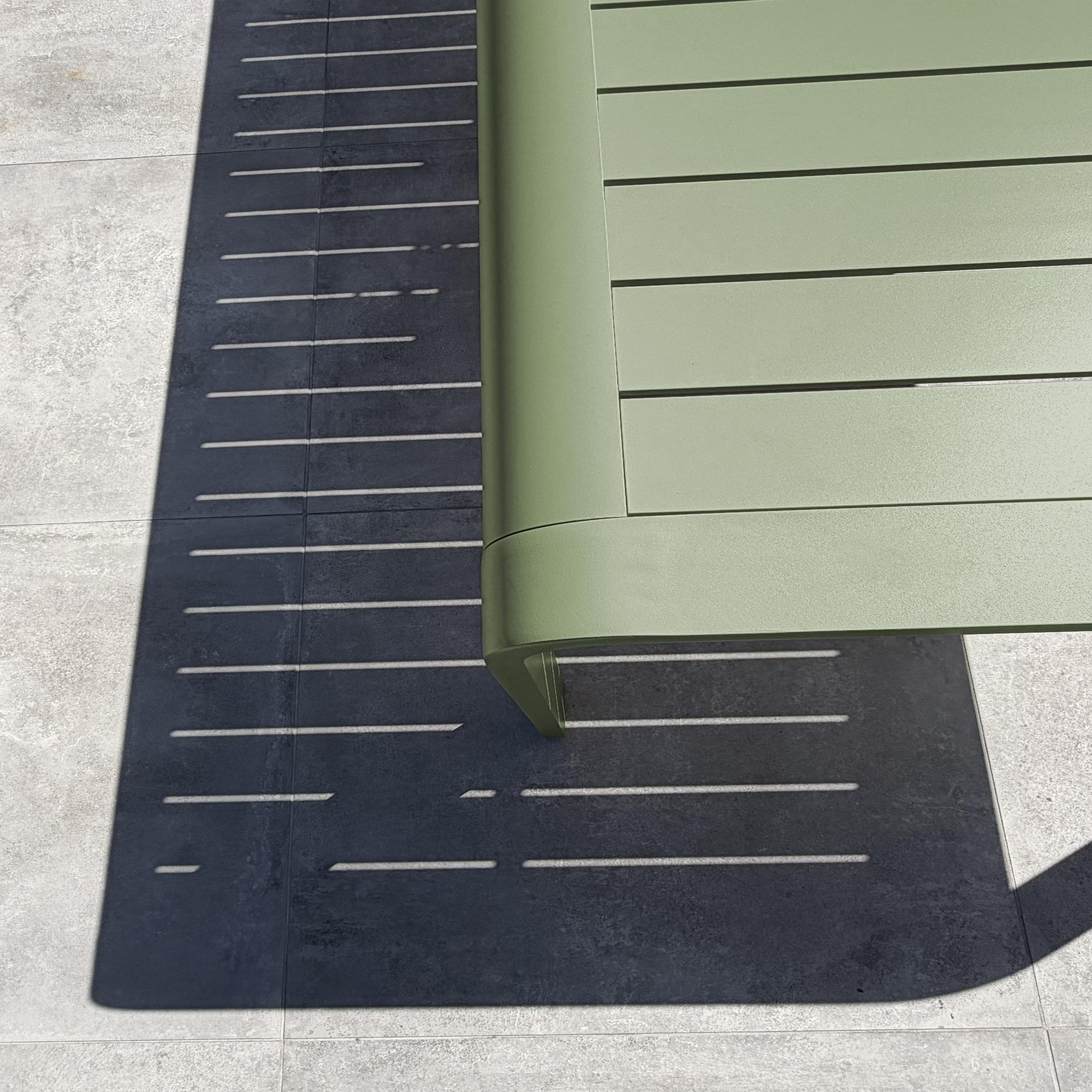 Voir la diapositive 6 : DCB GARDEN Table de jardin en aluminium