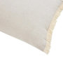 Voir la diapositive 3 : Paris Prix Coussin Déco à Franges  Vertis  30x50cm Beige