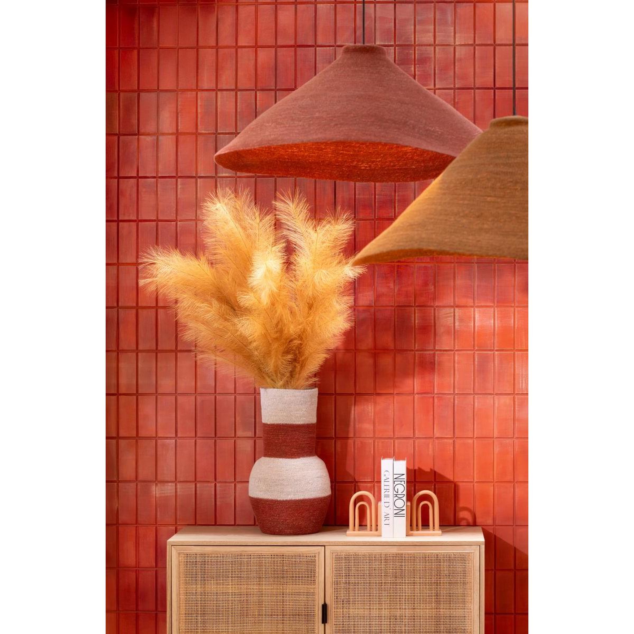 Voir la diapositive 5 : J-LINE Vase déco en jonc  rayures  52cm naturel & terracotta