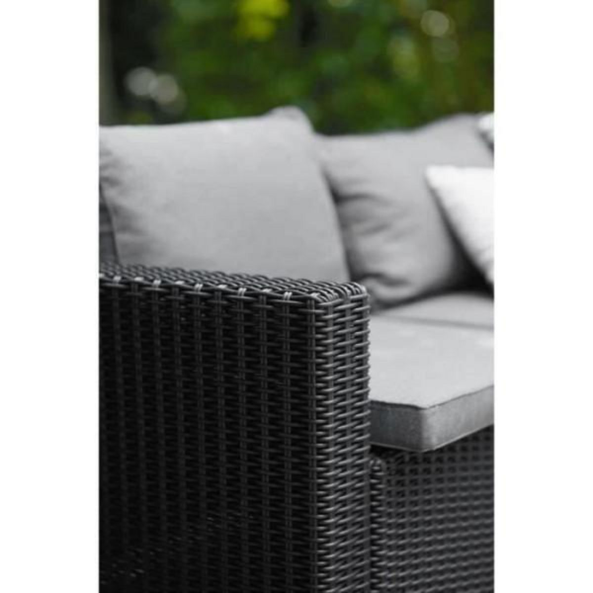 Keter Salon de jardin en résine imitation rotin tressé - Gris graphite - Avec pouf et table basse - KETER - 4 personnes - CALIFORNIA