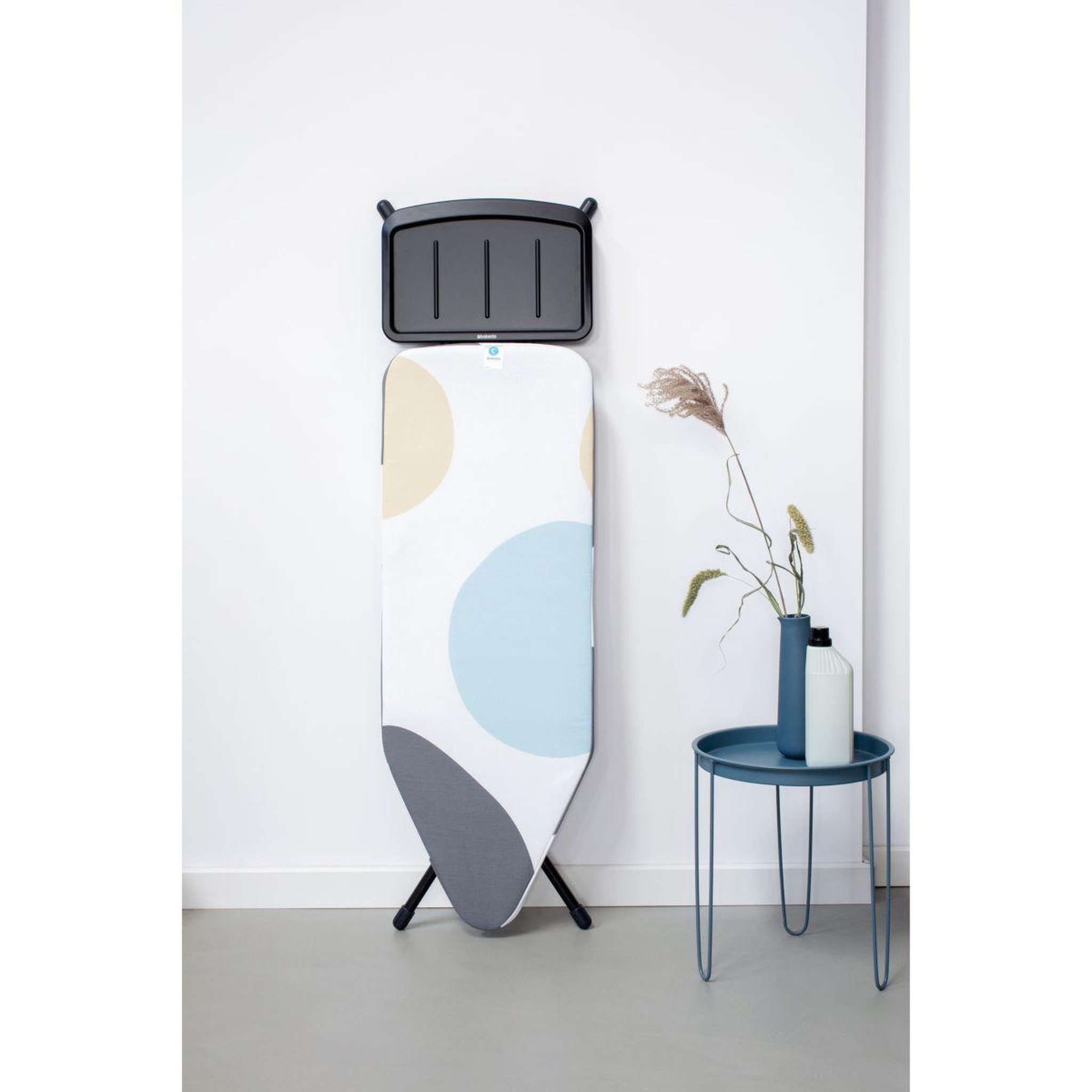Voir la diapositive 3 : BRABANTIA Table à repasser 124*45cm avec repose fer