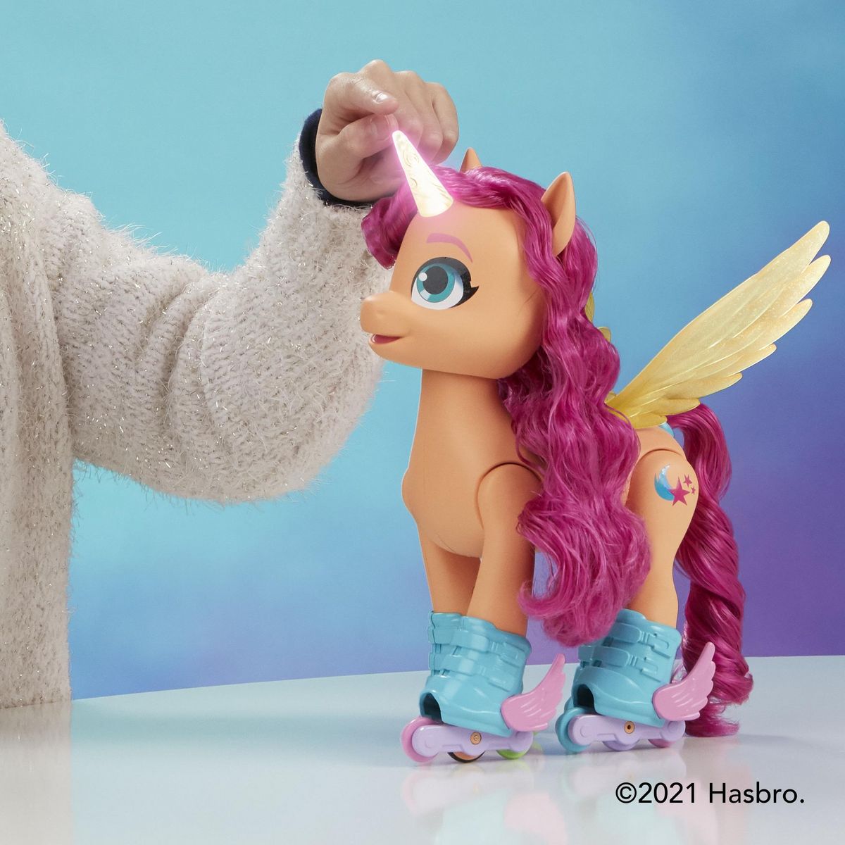 HASBRO Sunny chante en rollers My Little Pony 