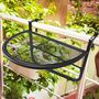 Voir la diapositive 2 : OUTSUNNY Table suspendue pour balcon dim. 60L x 45l cm hauteur réglable 3 niveaux métal époxy noir