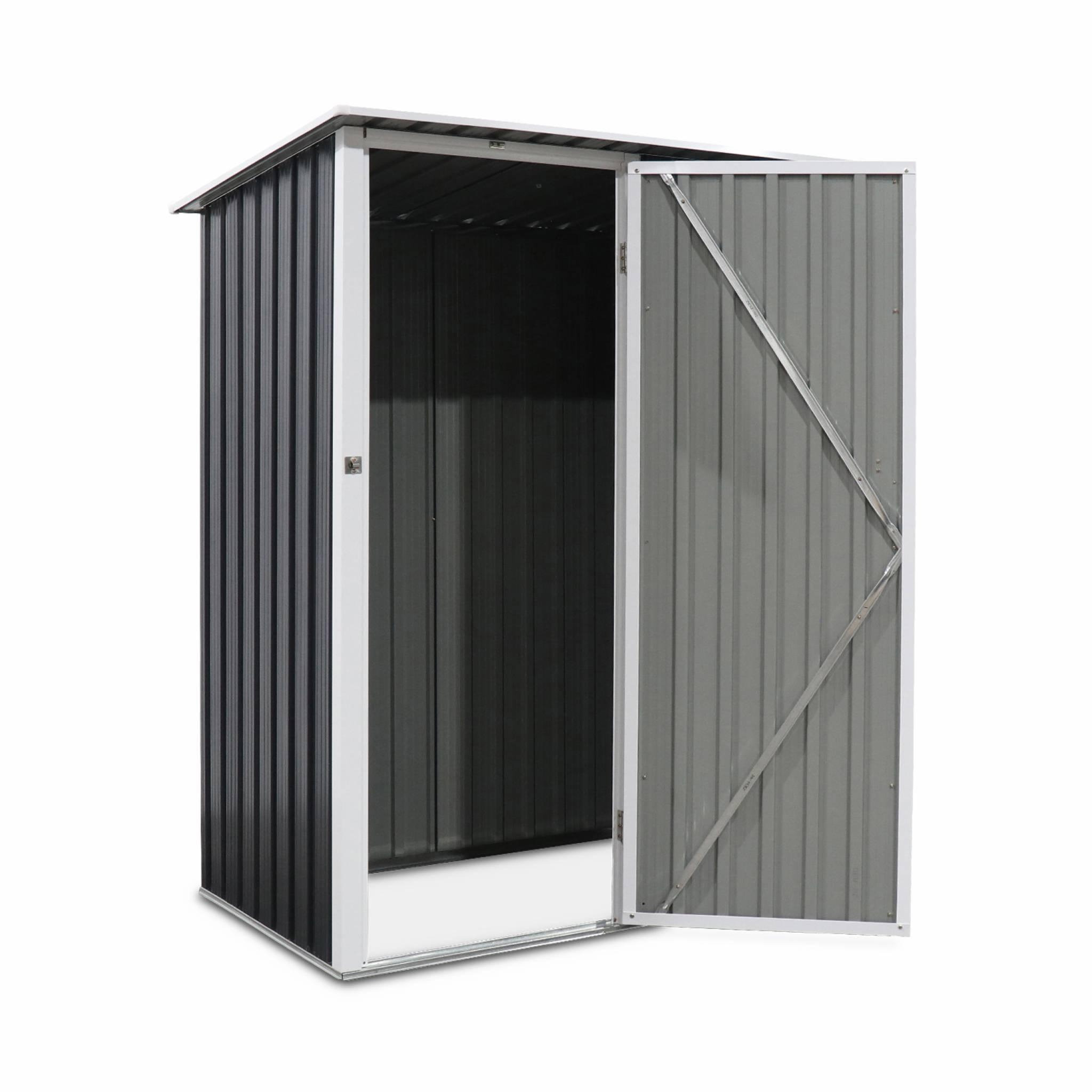 Voir la diapositive 3 : SWEEEK Abri de jardin en métal - LYS 1.36m² gris anthracite et blanc - Cabane à outils avec porte simple à loquet. kit de fixation sol inclus. remise