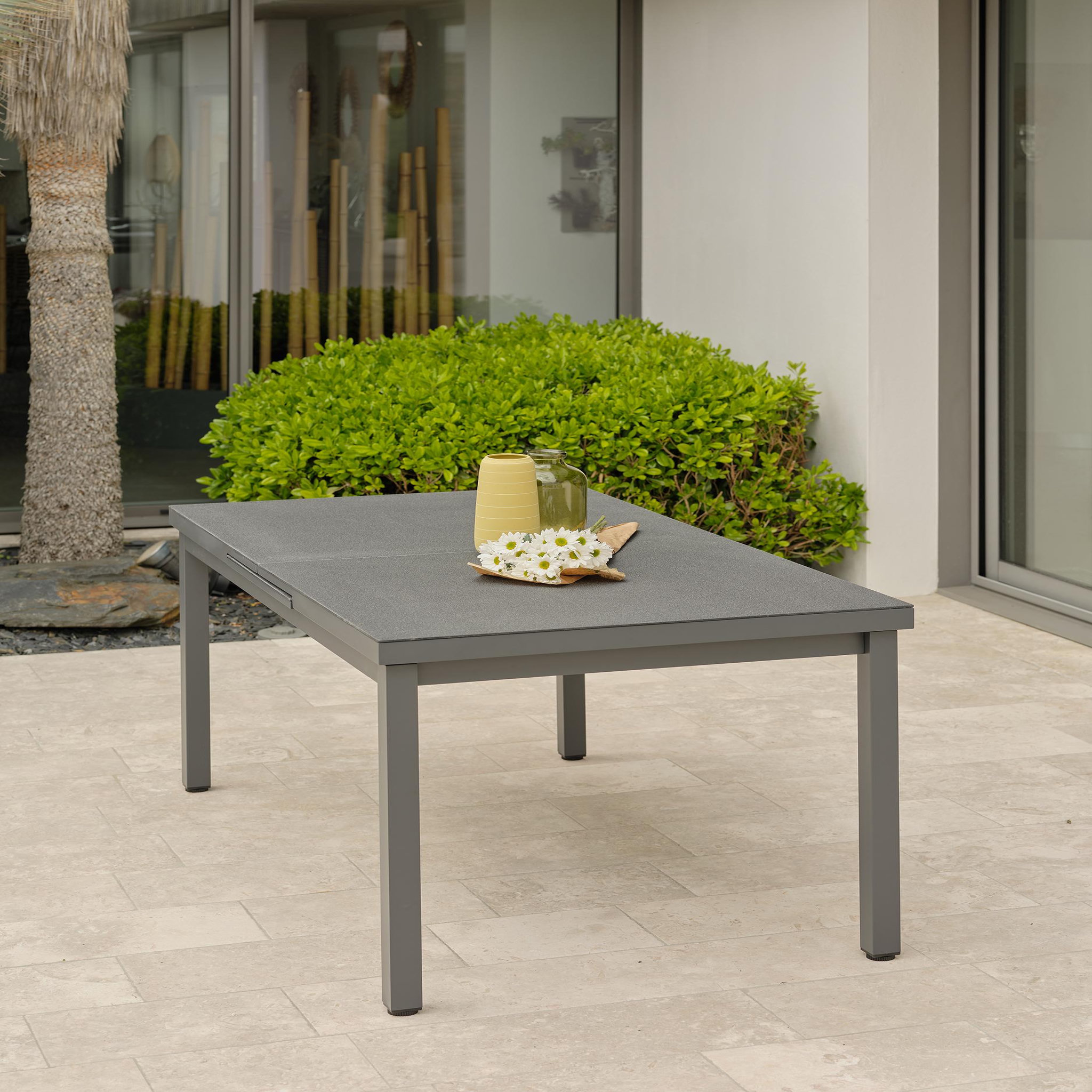Voir la diapositive 3 : DCB GARDEN Table en aluminium et spraystone avec rallonge automatiquee (10 places)